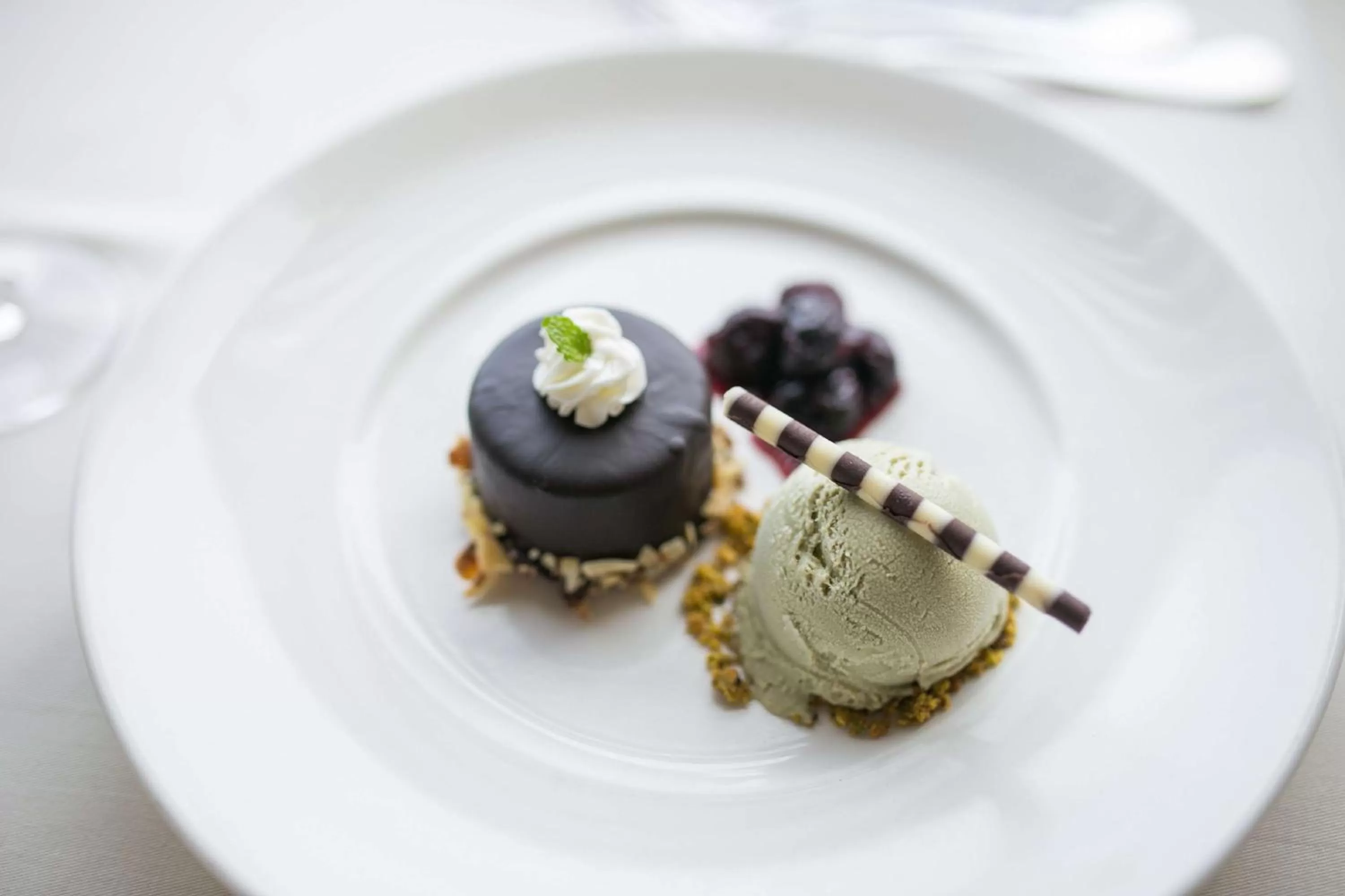 Restaurant/places to eat in Hilton Virginia Beach Oceanfront