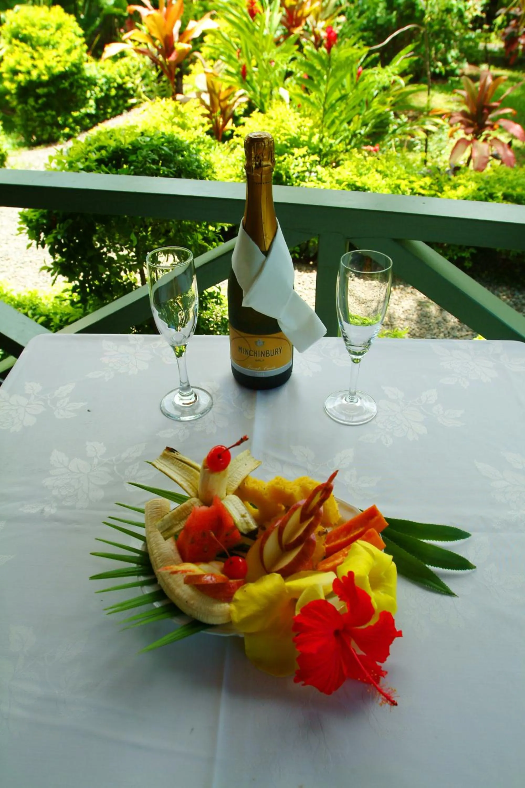 Lunch in Grand West Villas