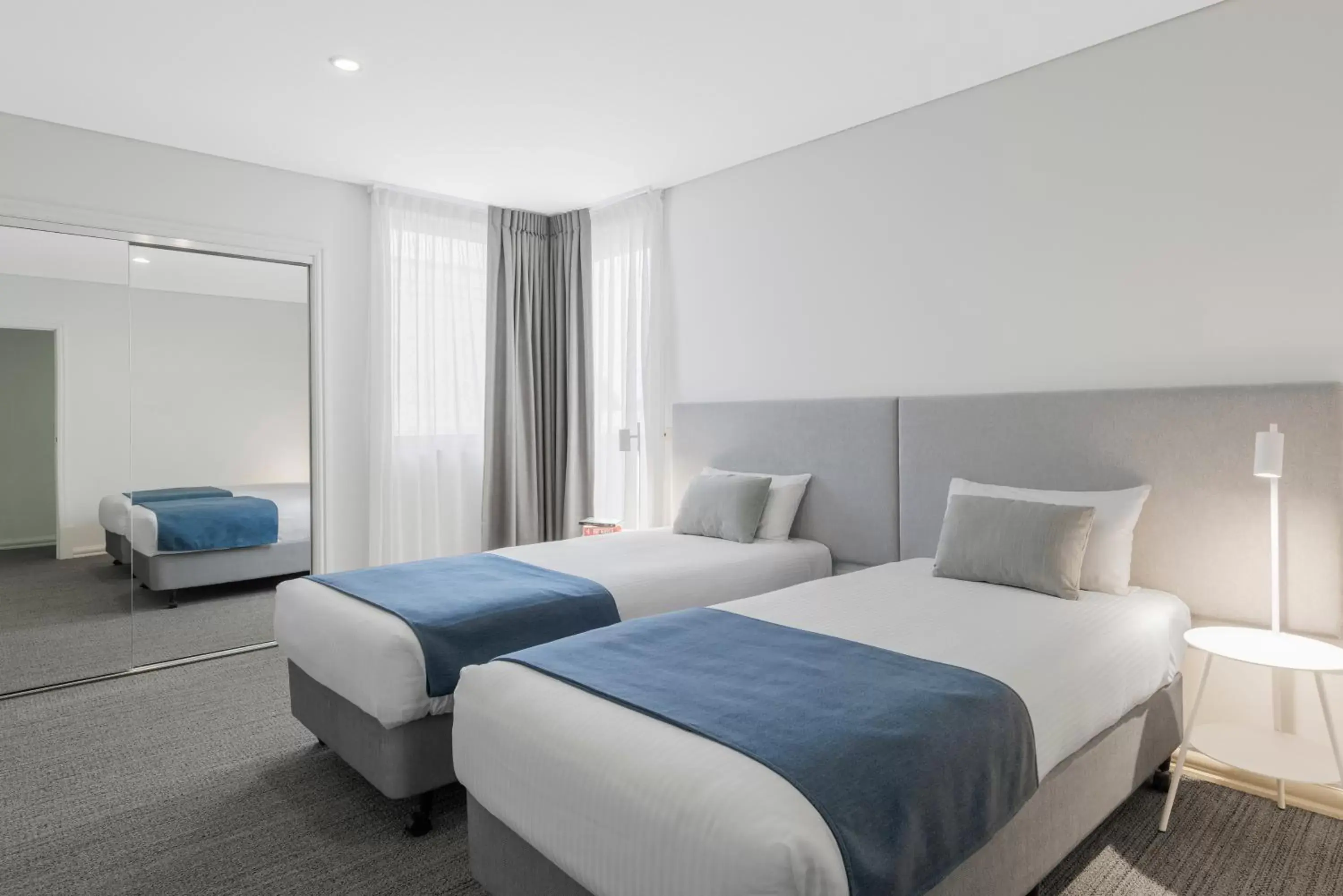 Two-Bedroom Apartment in Quest Portland Two-Bedroom Apartment in Quest Portland