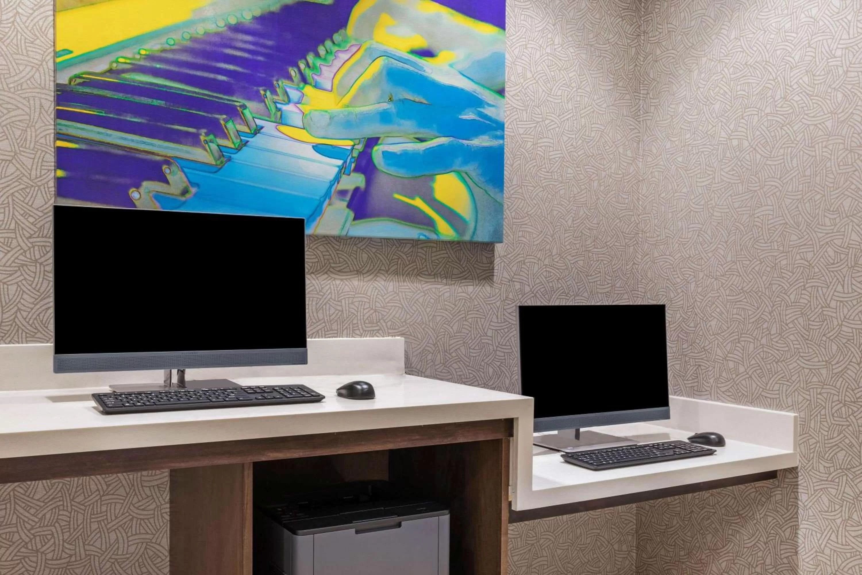 On site in La Quinta Inn & Suites by Wyndham Kansas City Beacon Hill