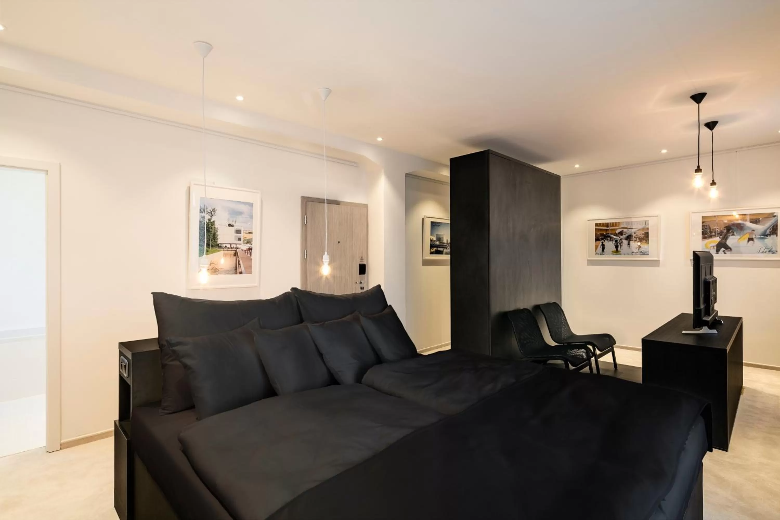 Bedroom, Seating Area in Pytloun Imperial Design Suites