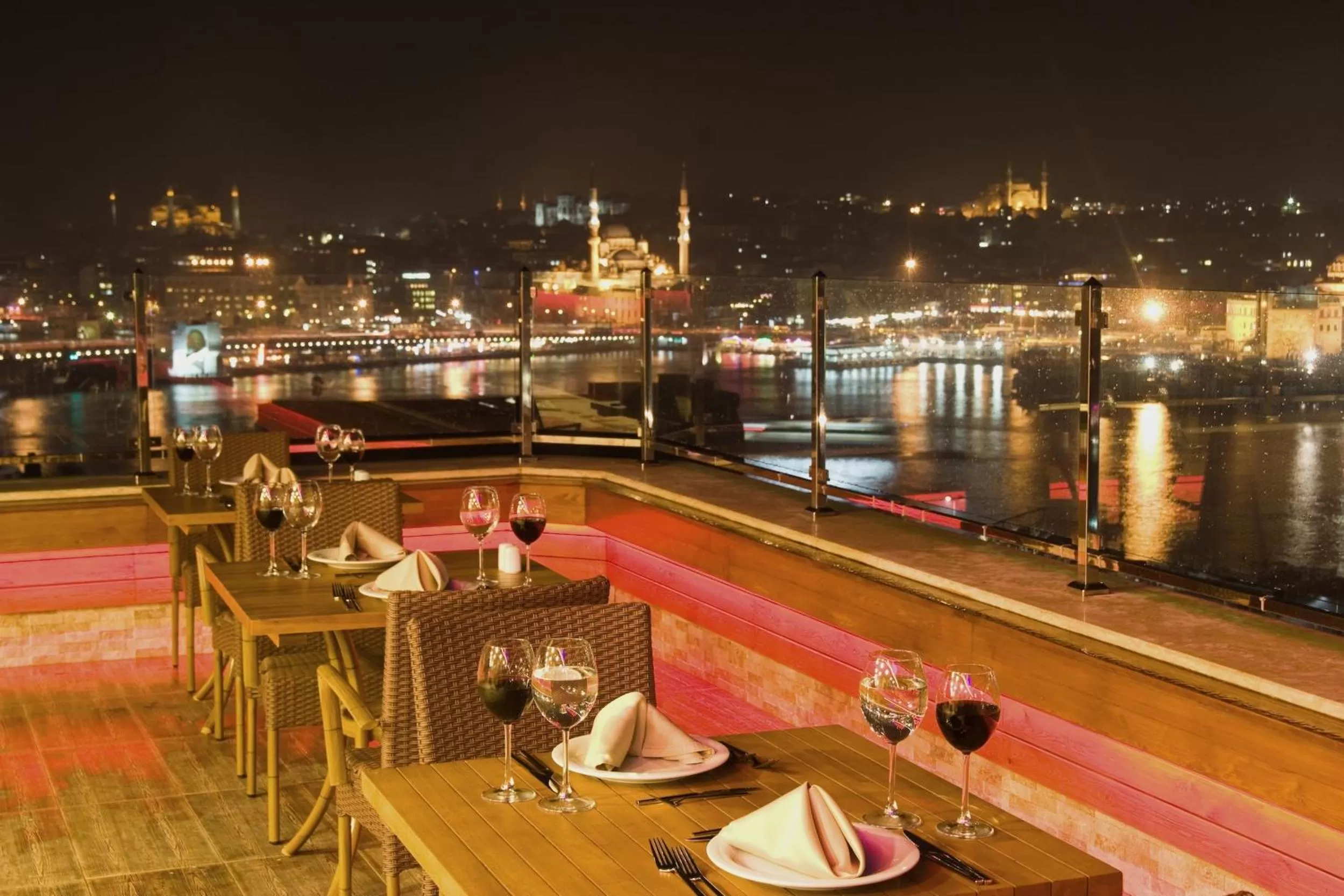 Restaurant/places to eat in Istanbul Golden City Hotel