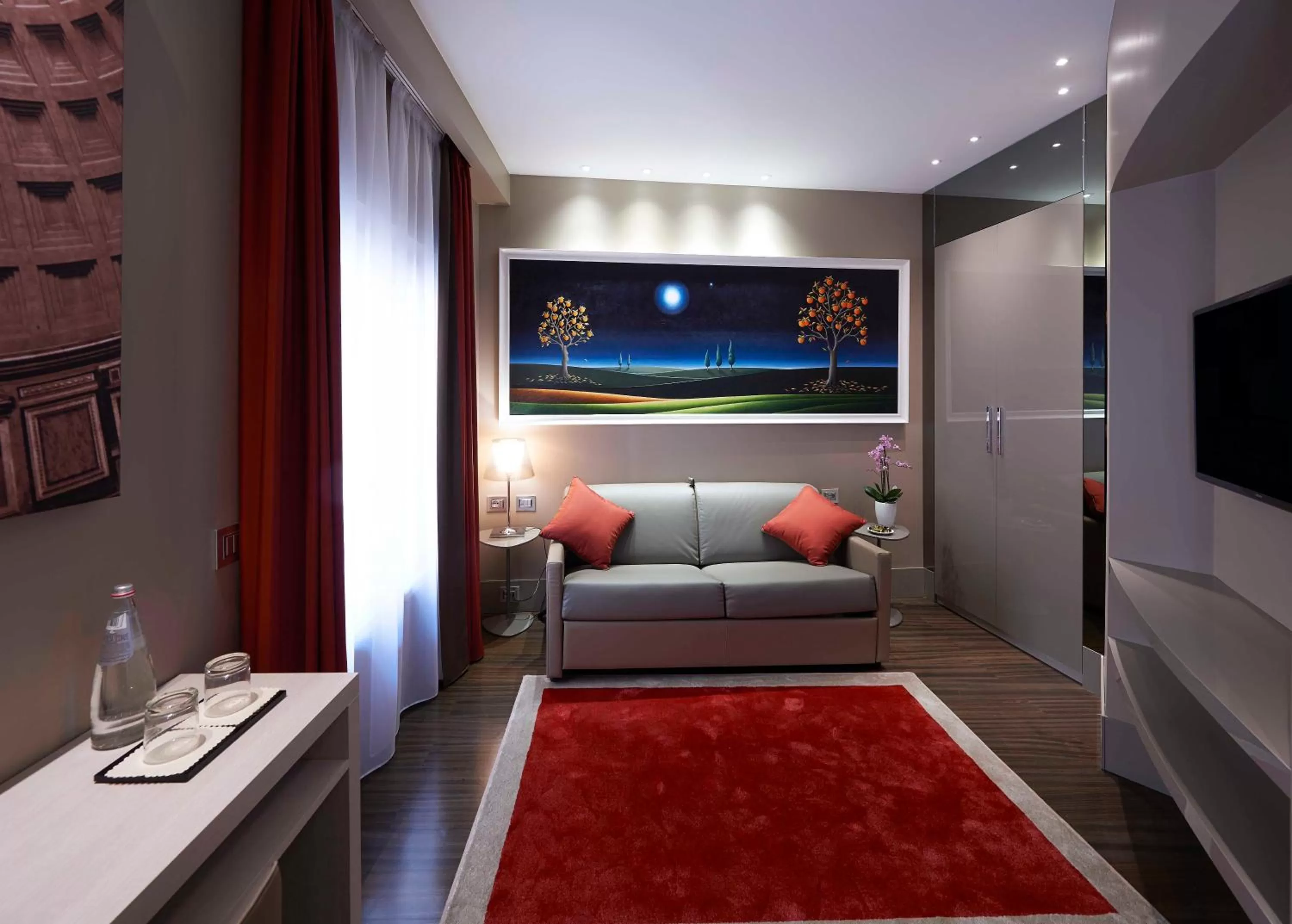 Living room, Bed in Harry's Bar Trevi Hotel & Restaurant