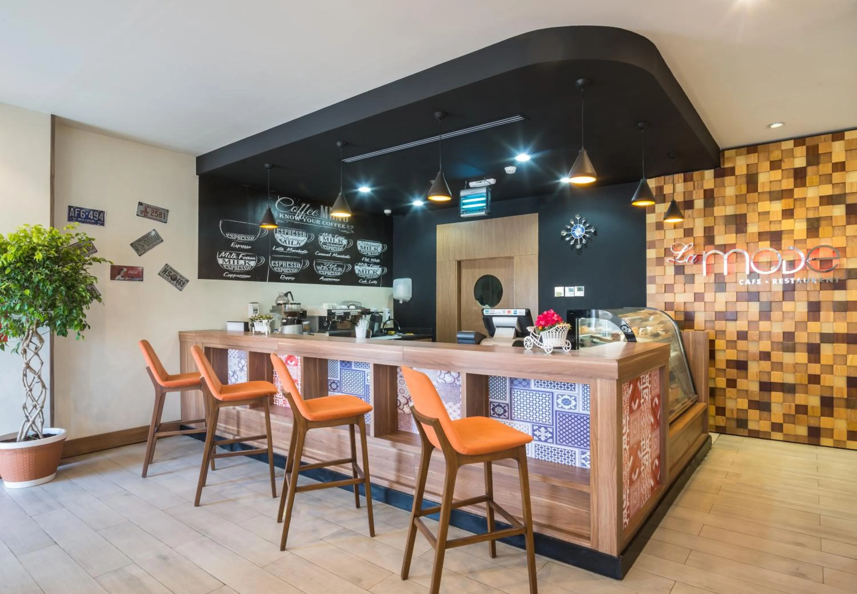 Lounge or bar in Mena Hotel Tabuk