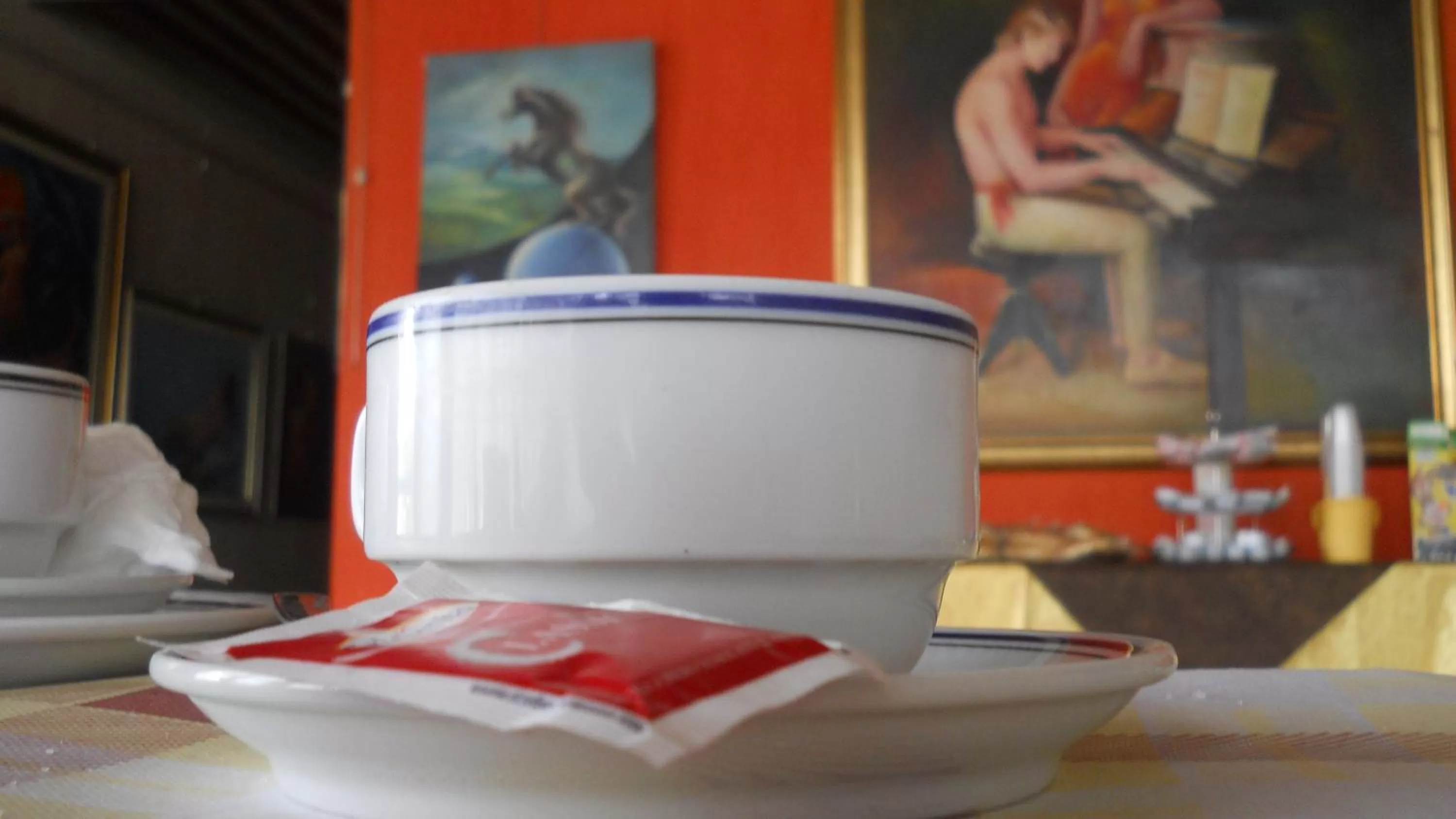 Food and drinks in Hotel Diana