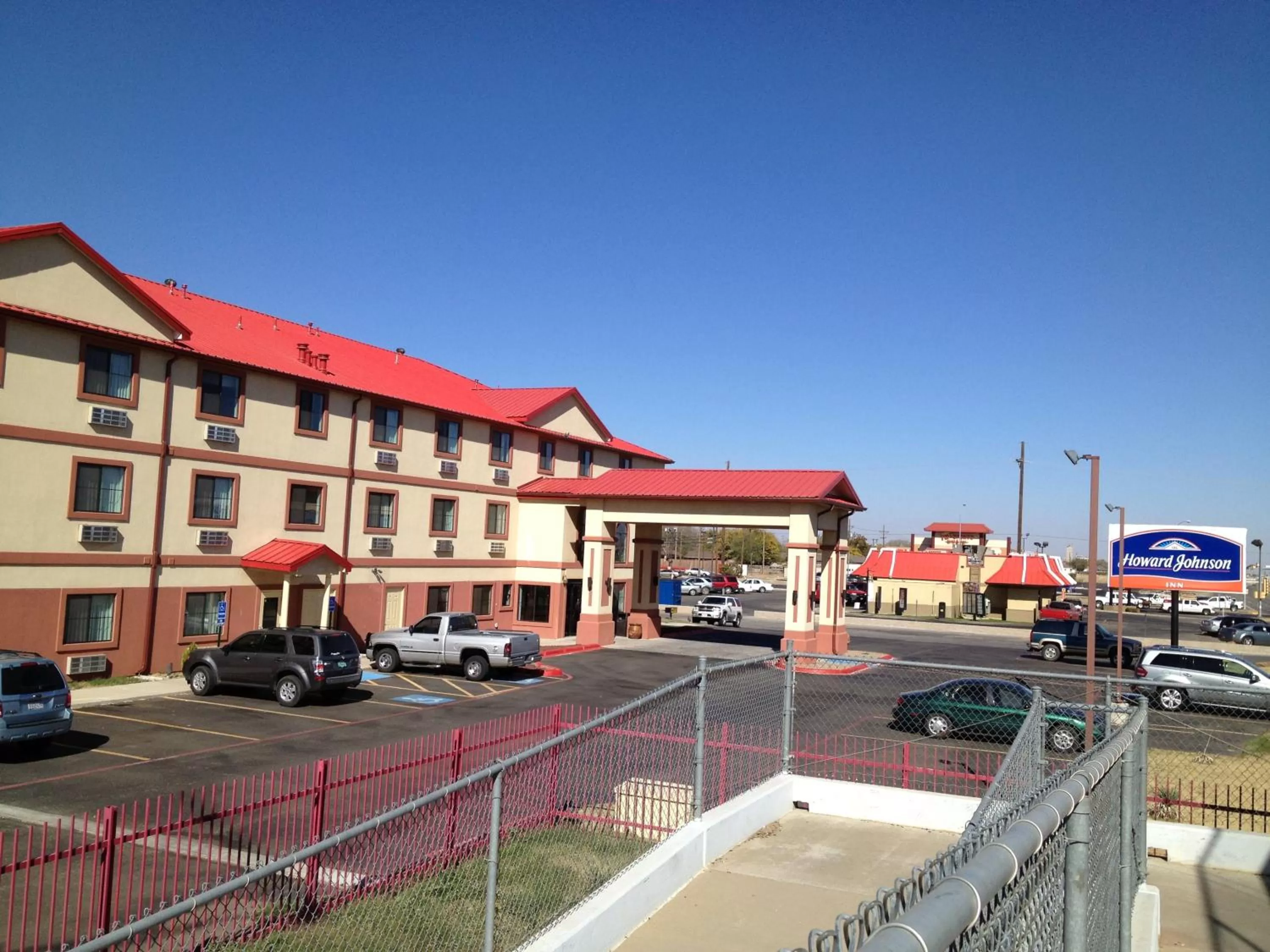 Facade/entrance in Howard Johnson by Wyndham Lubbock TX