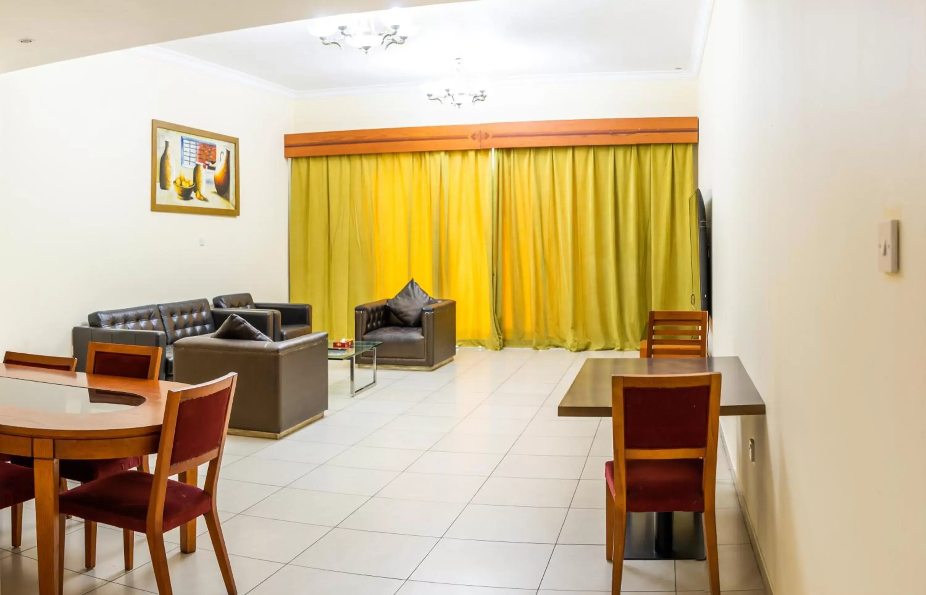 Three-Bedroom Apartment Suite in Wescott Plaza Hotel Apartments LLC Formerly West Zone Plaza Hotel Apts Three-Bedroom Apartment Suite in Wescott Plaza Hotel Apartments LLC Formerly West Zone Plaza Hotel Apts