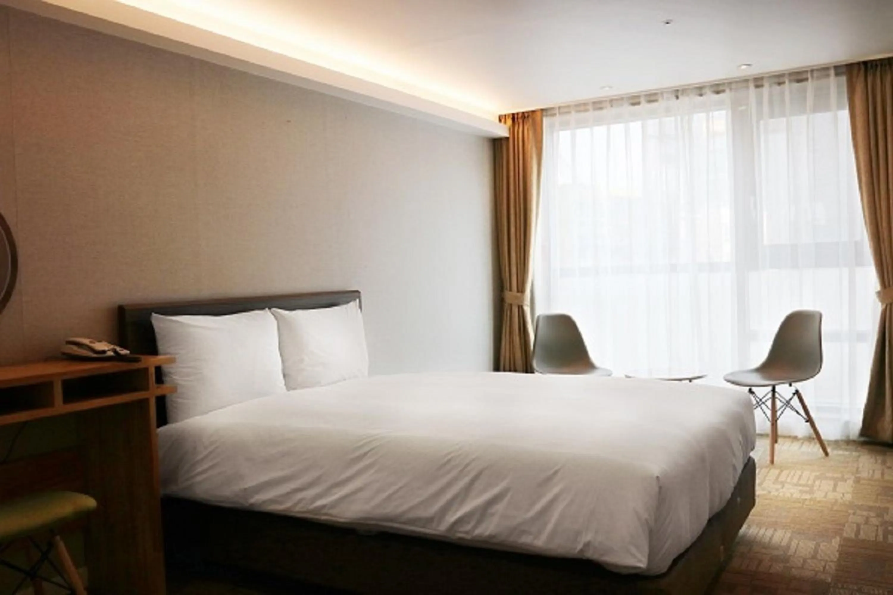 Bed in Royal Square Hotel Seoul