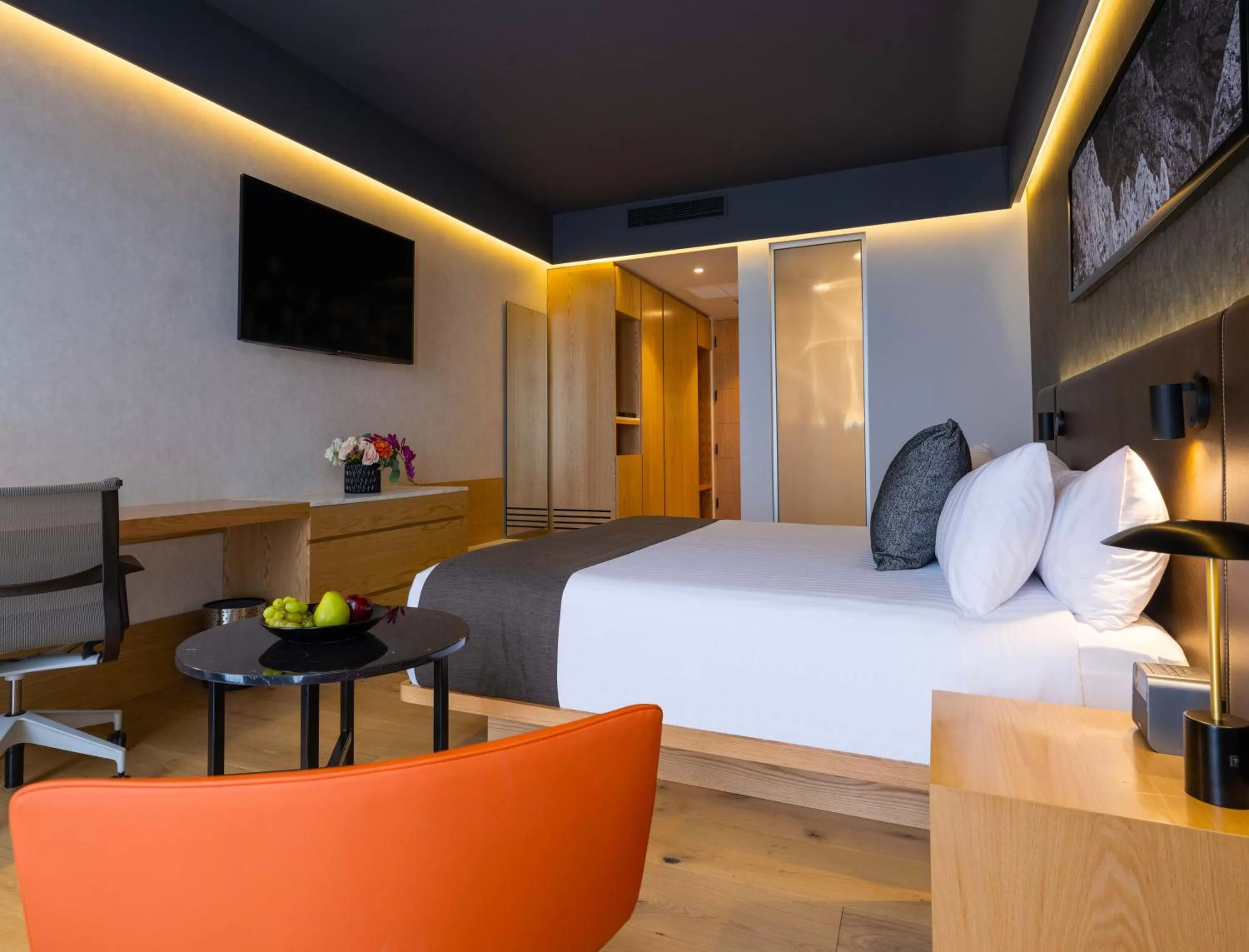 Bedroom, Bed in Galeria Plaza Monterrey