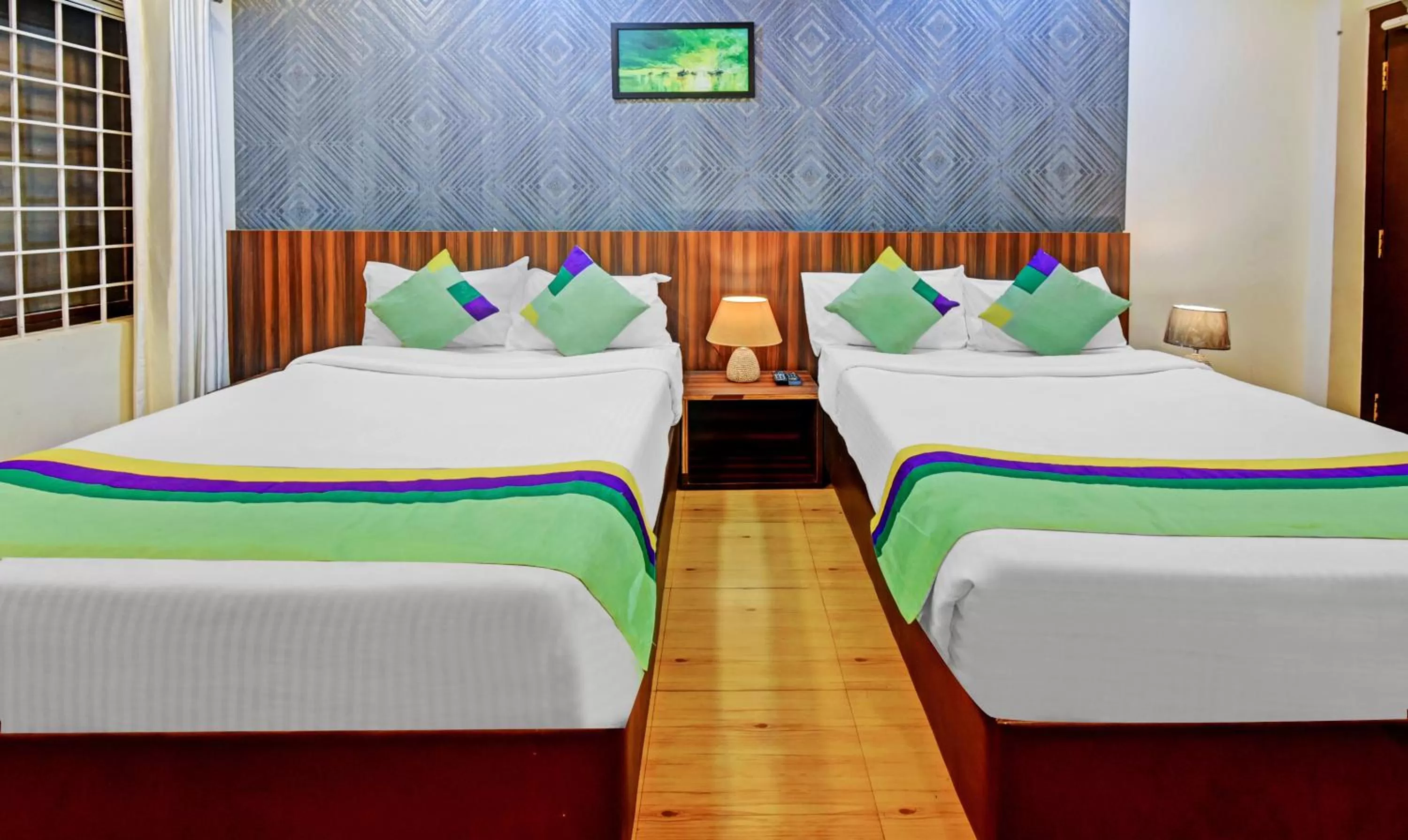 Bedroom, Bed in Itsy Hotels Igloo Residency, 400 Meters From Raja Seat Garden