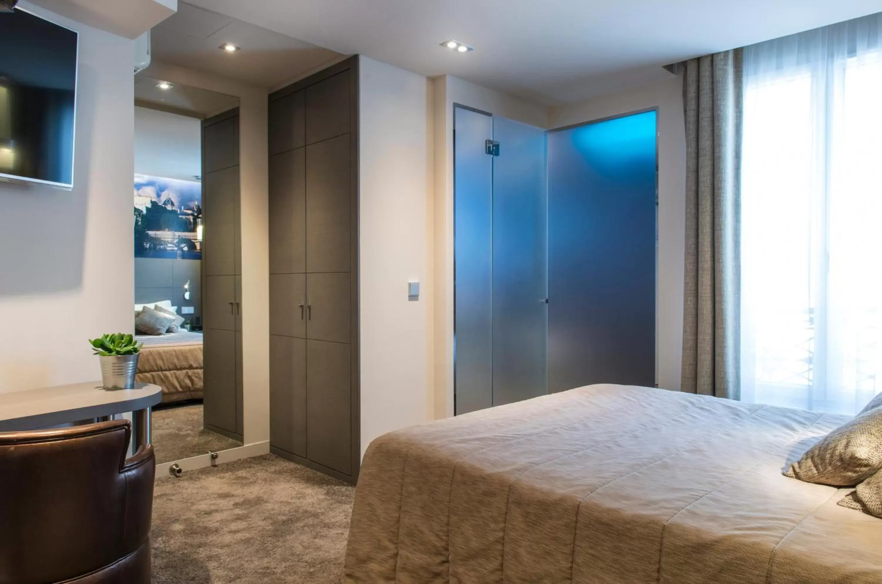 Design Executive Room in Hotel Minerve Design Executive Room in Hotel Minerve