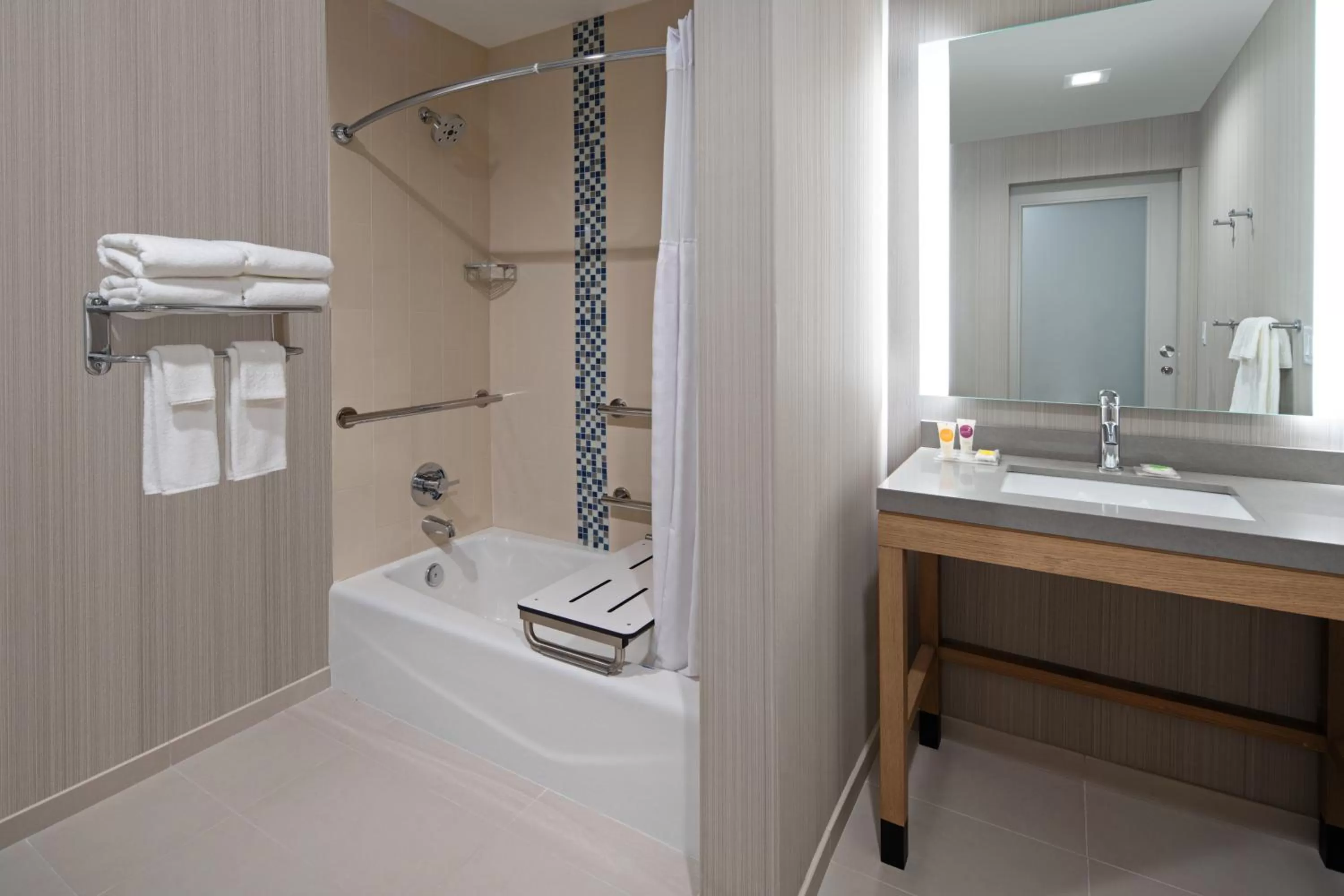 Bathroom in Hyatt Place Bakersfield