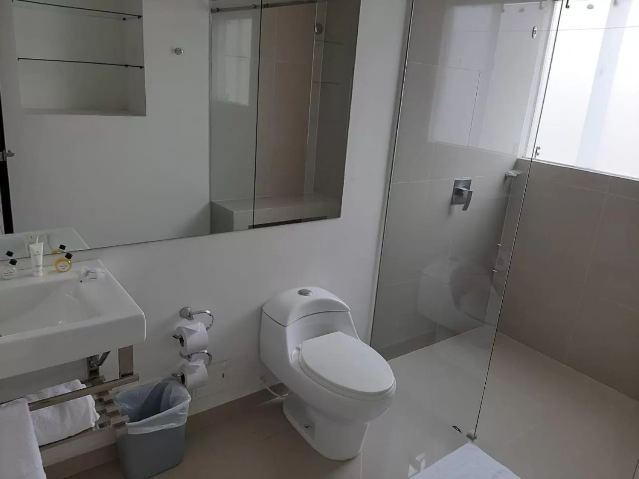 Bathroom in Hotel Blue 66