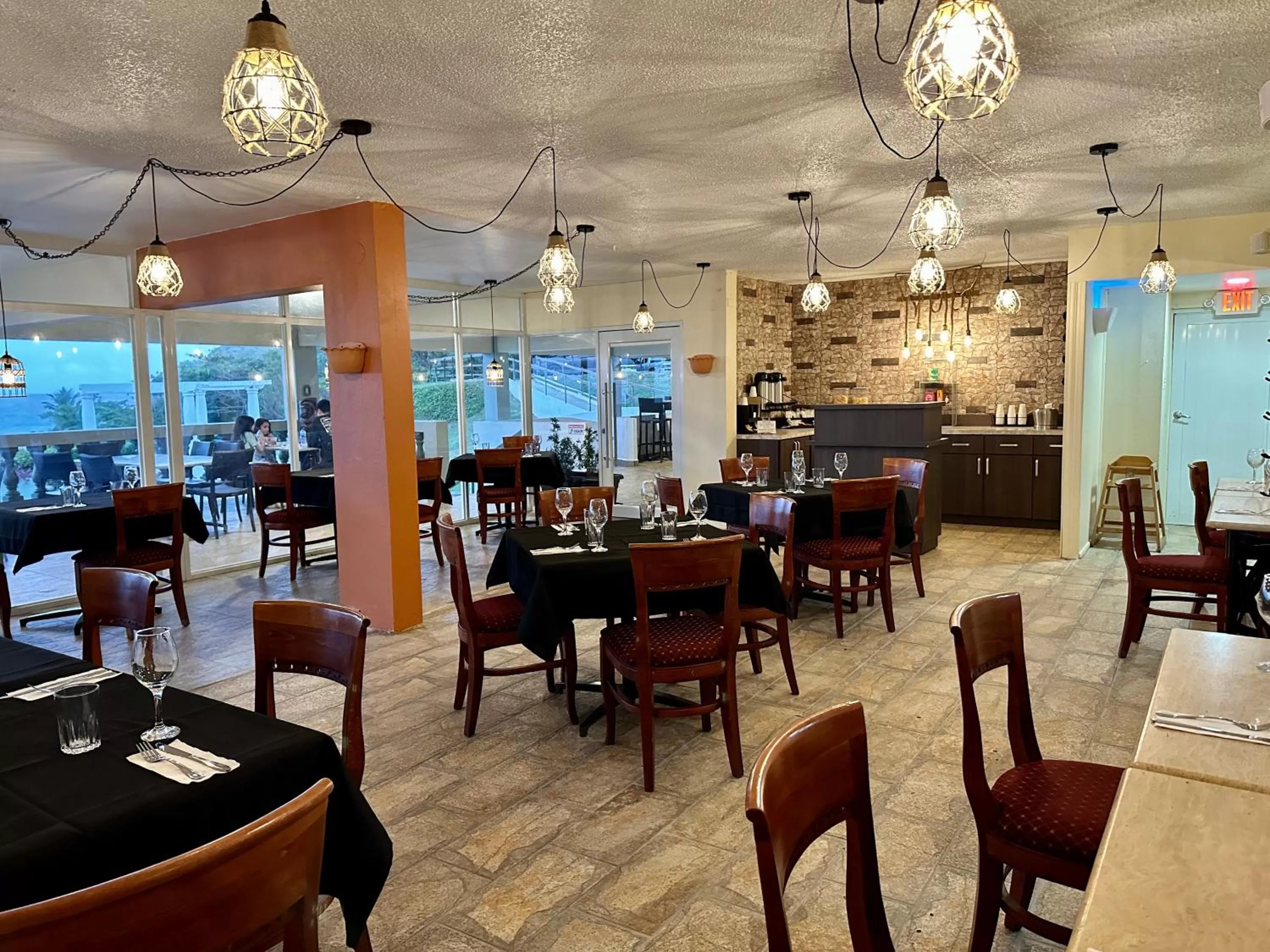 Restaurant/places to eat in Hotel El Guajataca