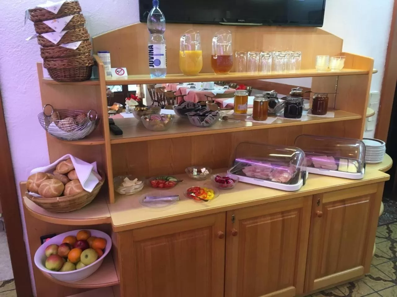 Buffet breakfast in B&B Pension Karlsdorfer Hof