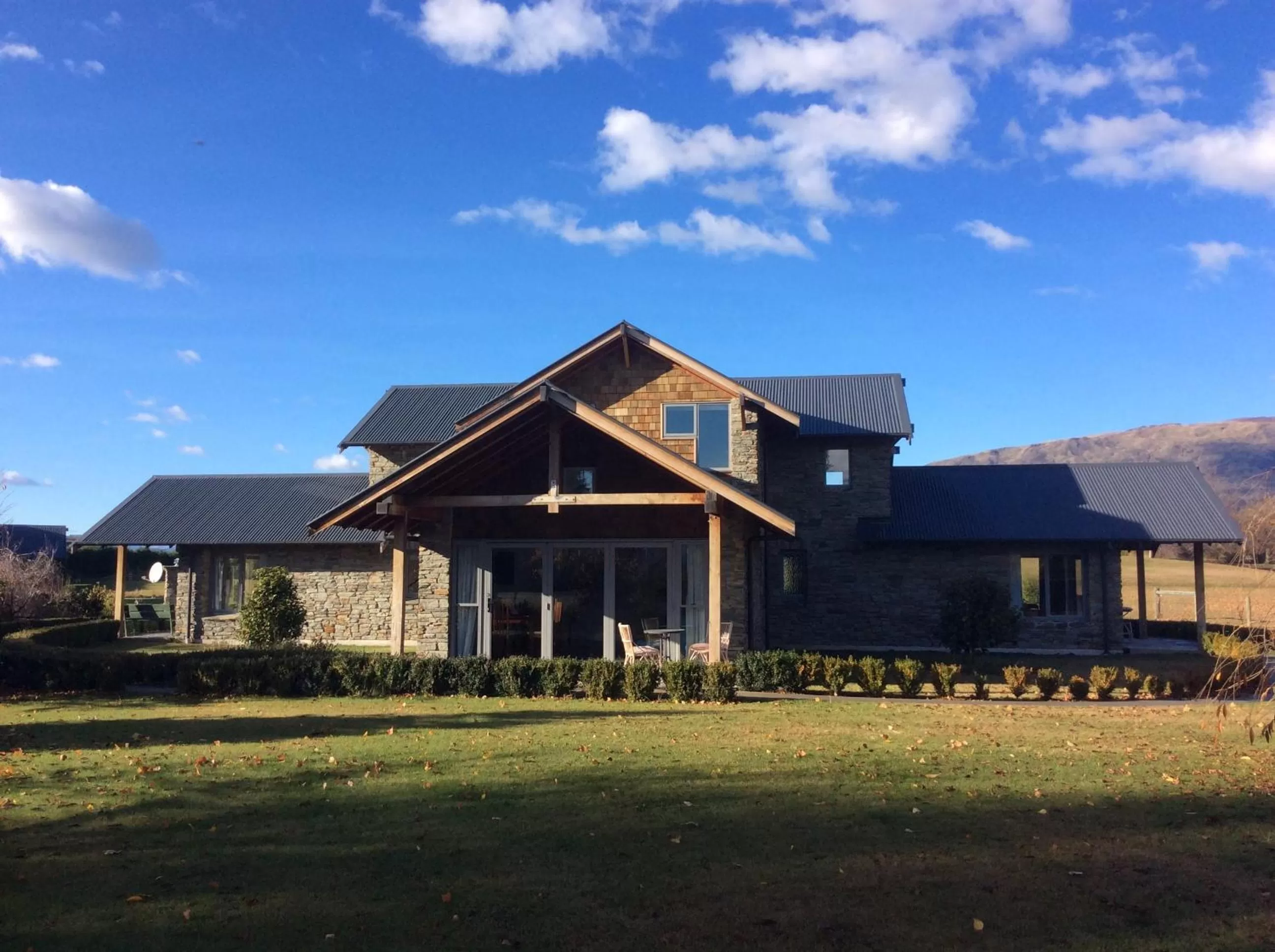 Property building in Golfcourse Road Chalets and Lodge