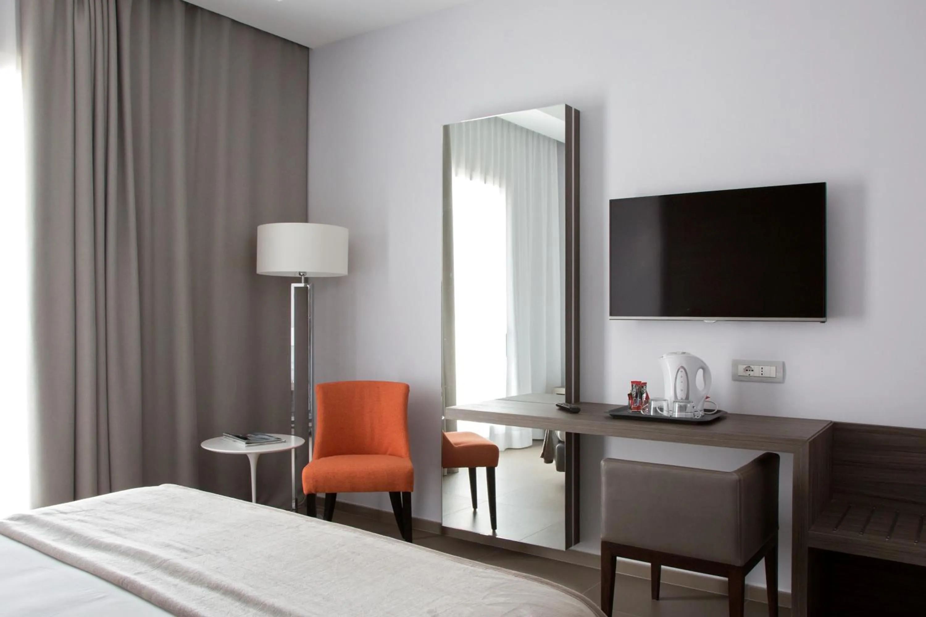 Bedroom, Bed in Hotel Marad