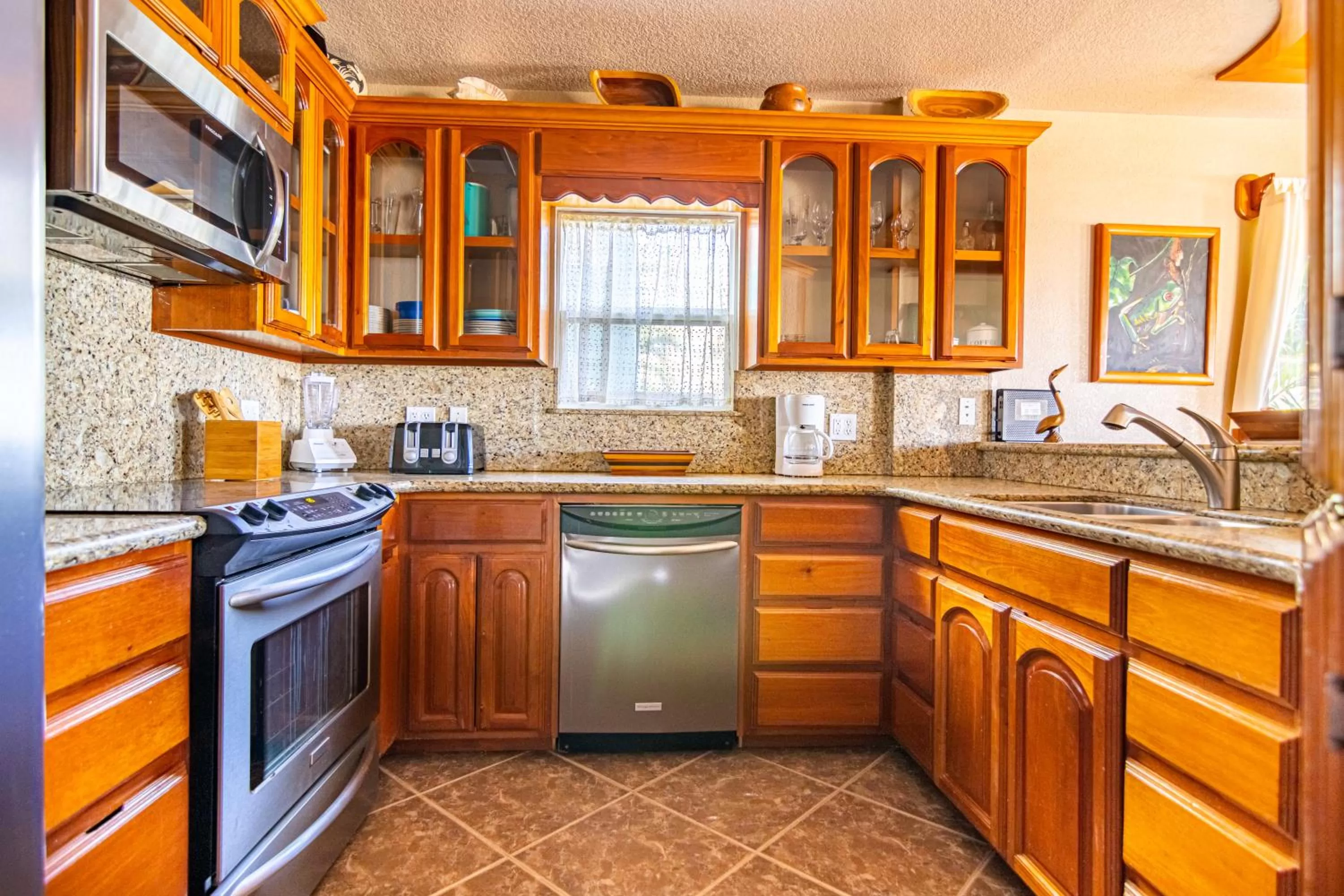 Kitchen or kitchenette, Kitchen/Kitchenette in Lighthouse Beach Villas