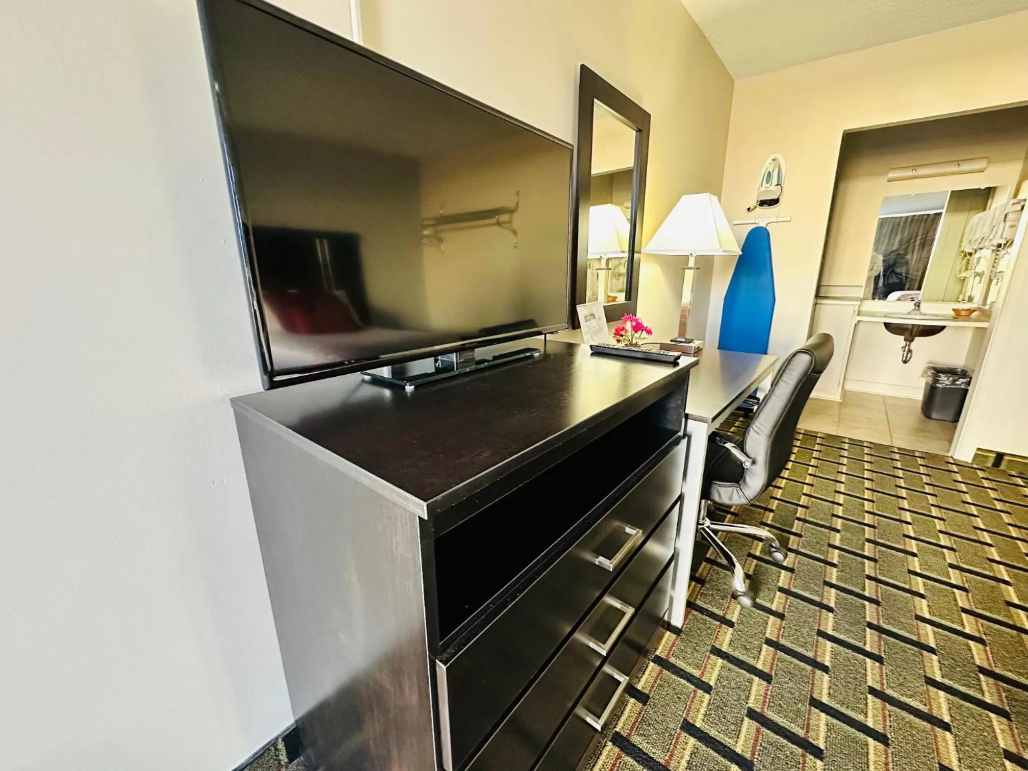 TV/Entertainment Center in American Inn