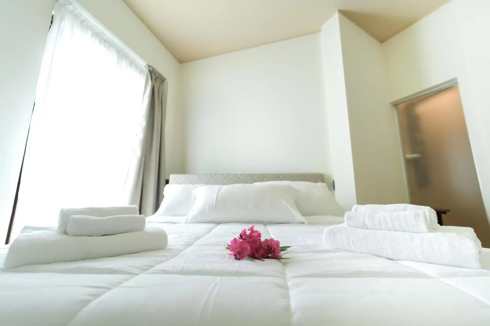 Bed in paradise suite