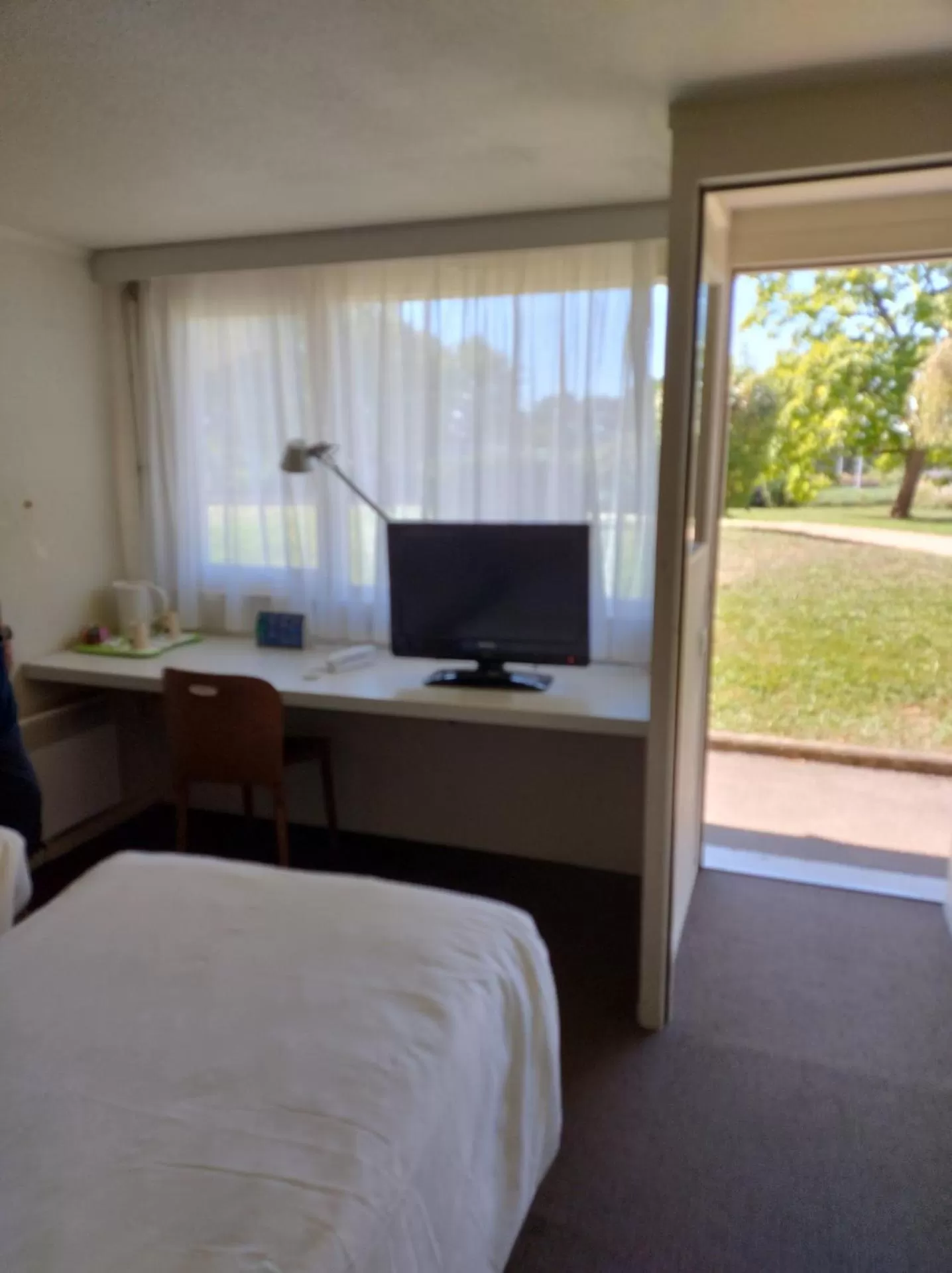 View (from property/room), Bed in Hotel Campanile Besançon Nord Ecole Valentin