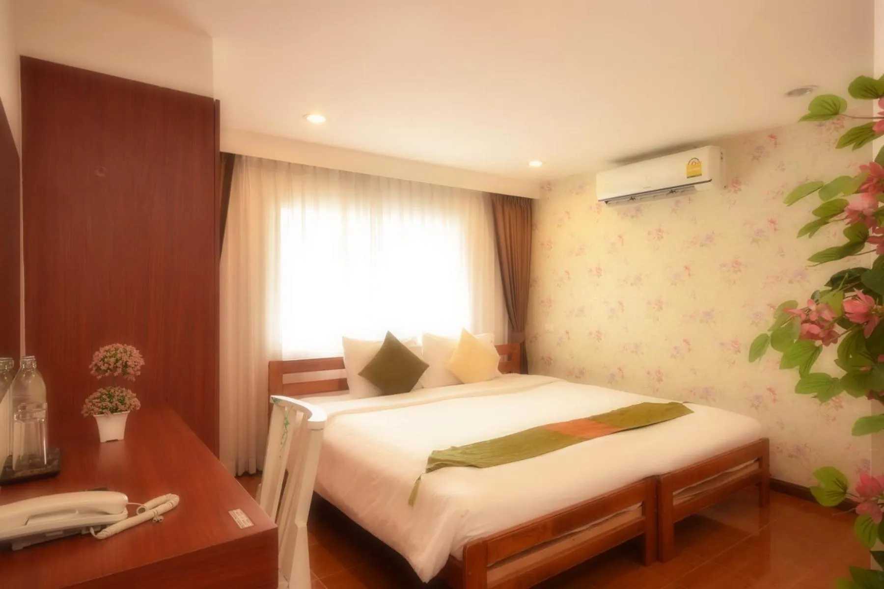 Bed in Blissotel Ratchada