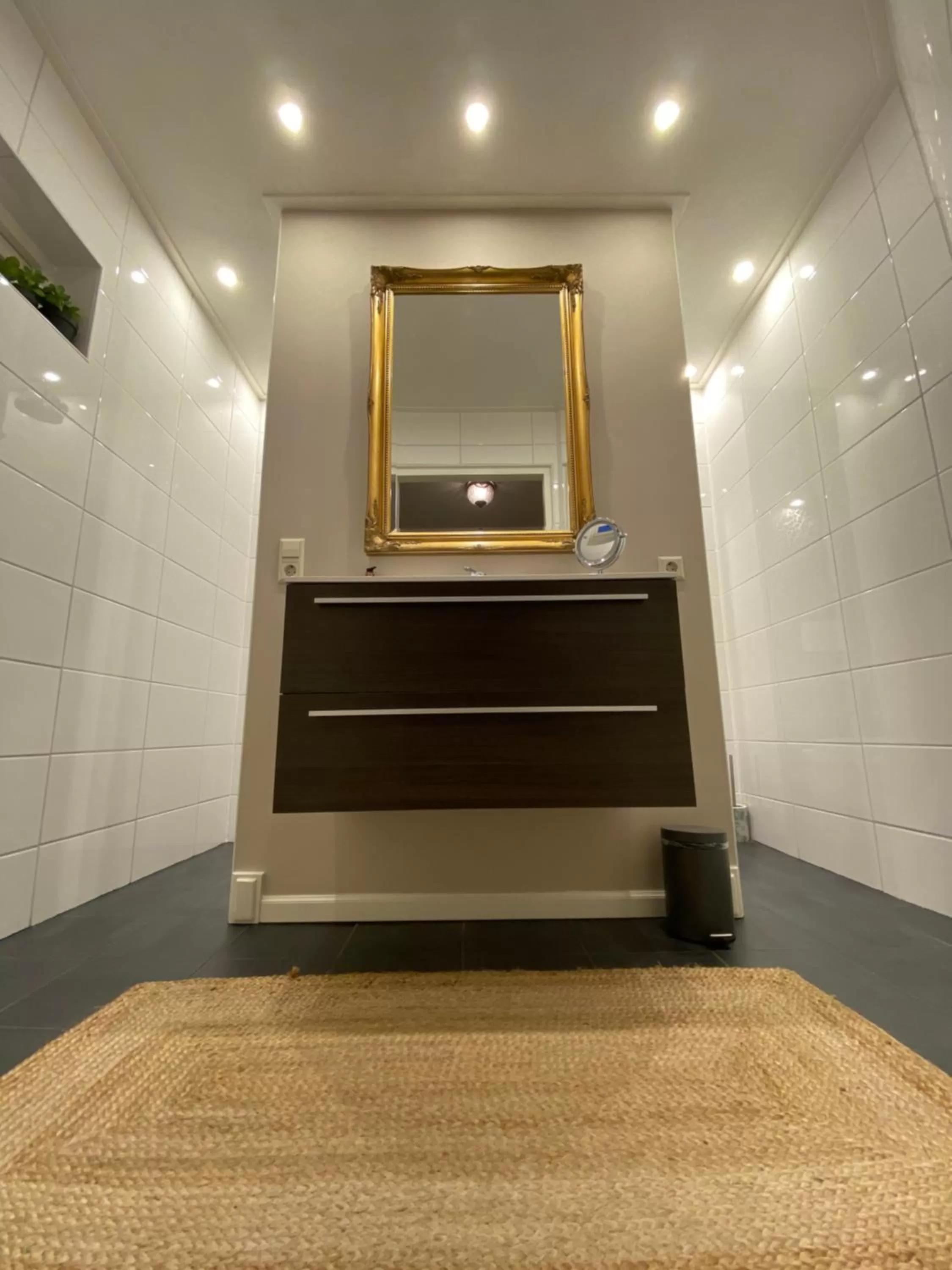 De Vijverkamer-----privé diner op de kamer mogelijk!!