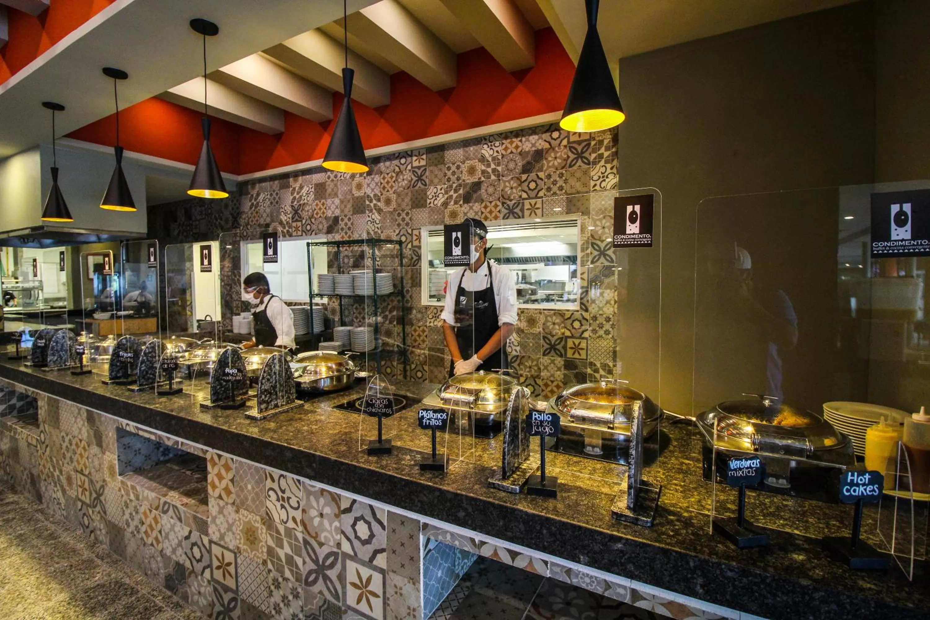 Restaurant/places to eat in Emporio Acapulco