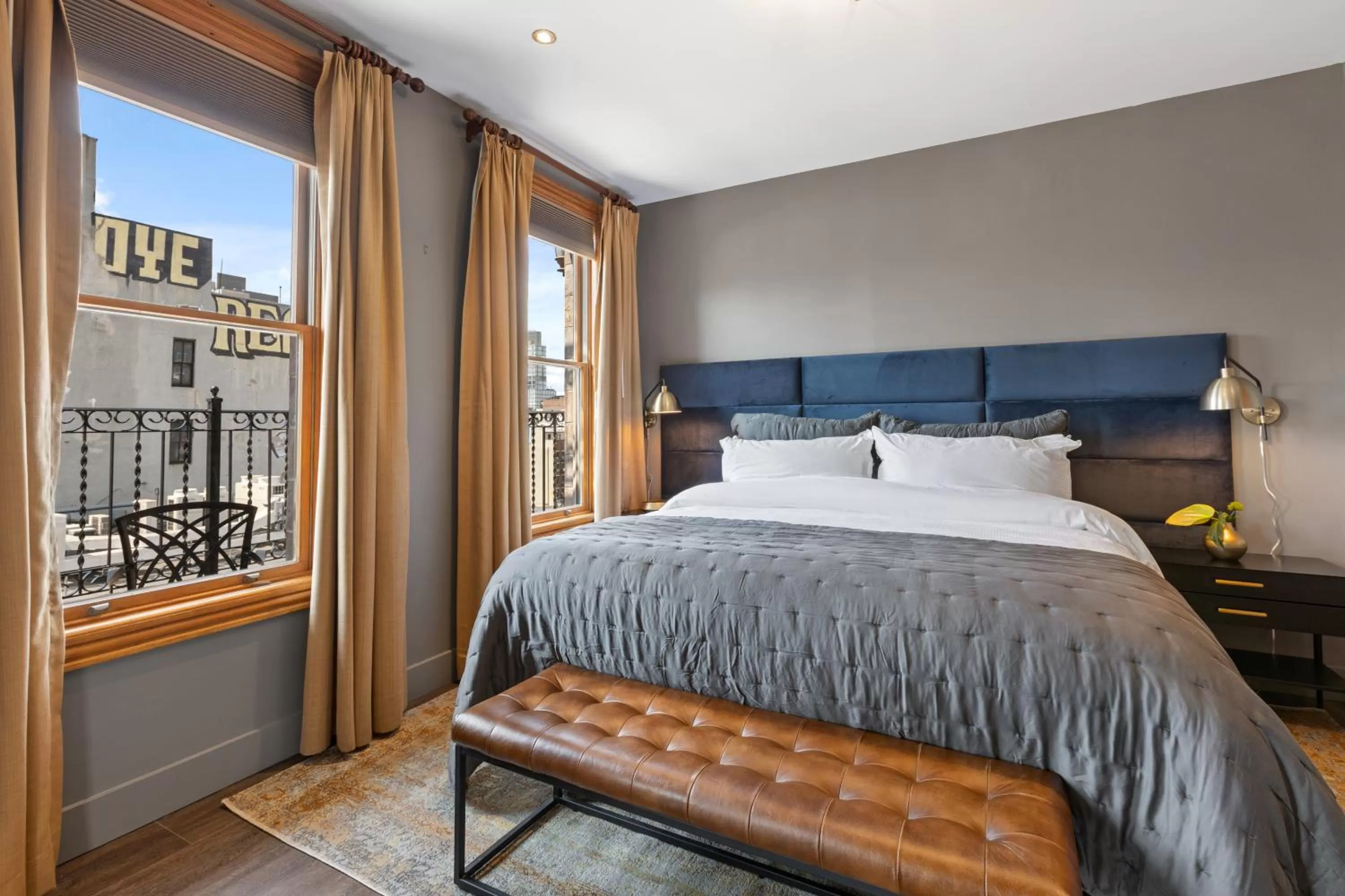 Bed in The Historic Blue Moon Hotel - NYC