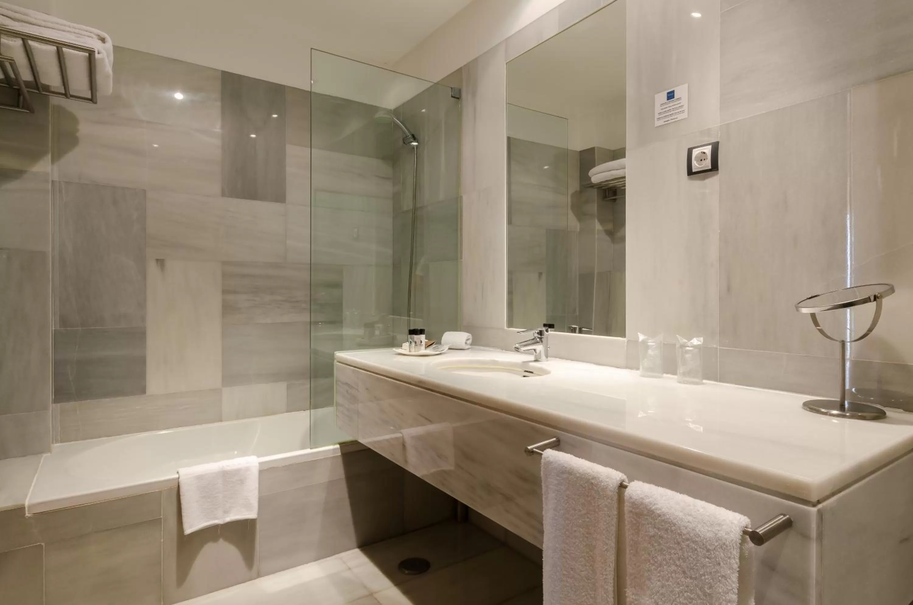 Bathroom in Hotel Principe Real