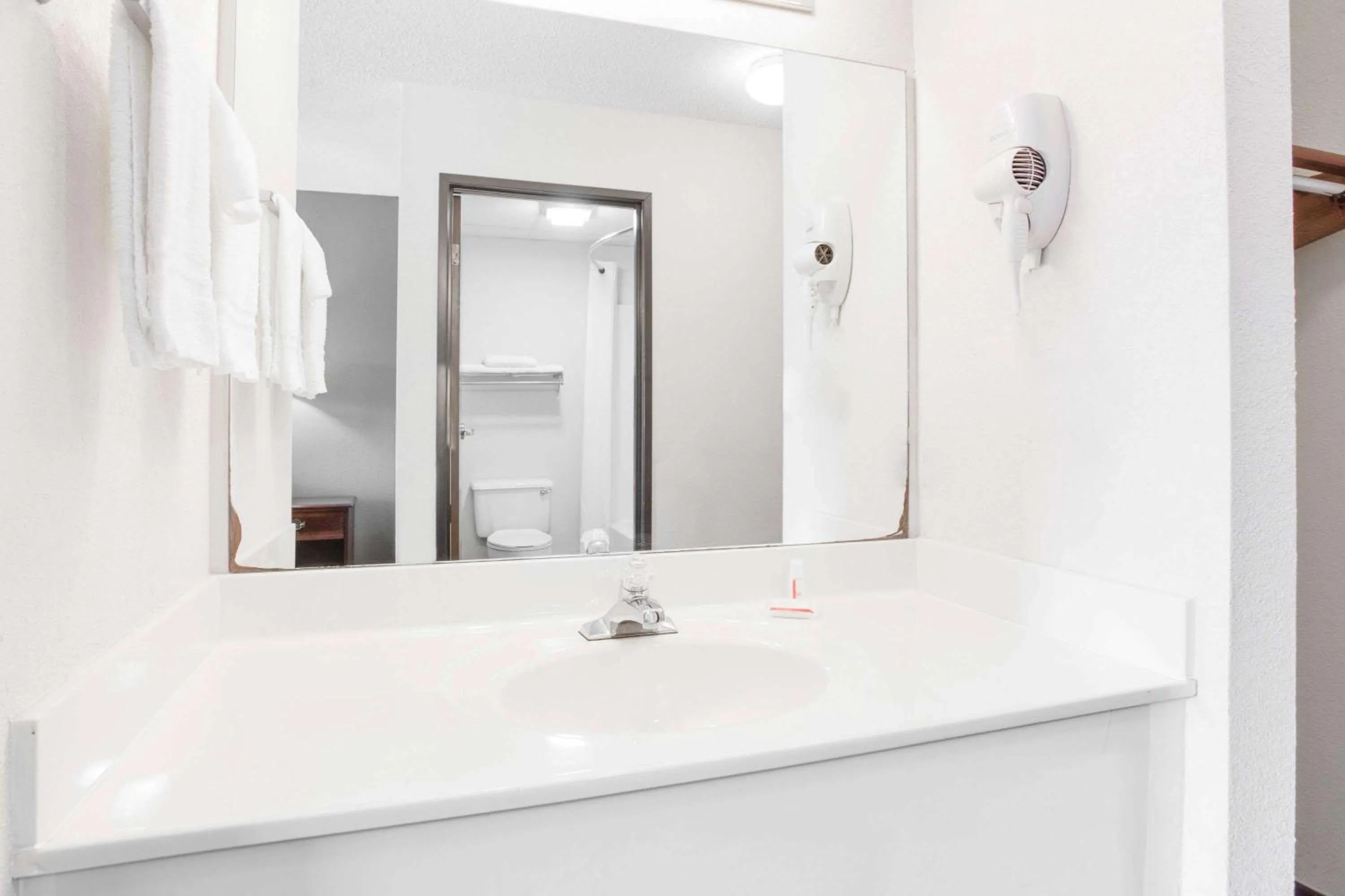 Bathroom in Super 8 by Wyndham Springfield-Battlefield