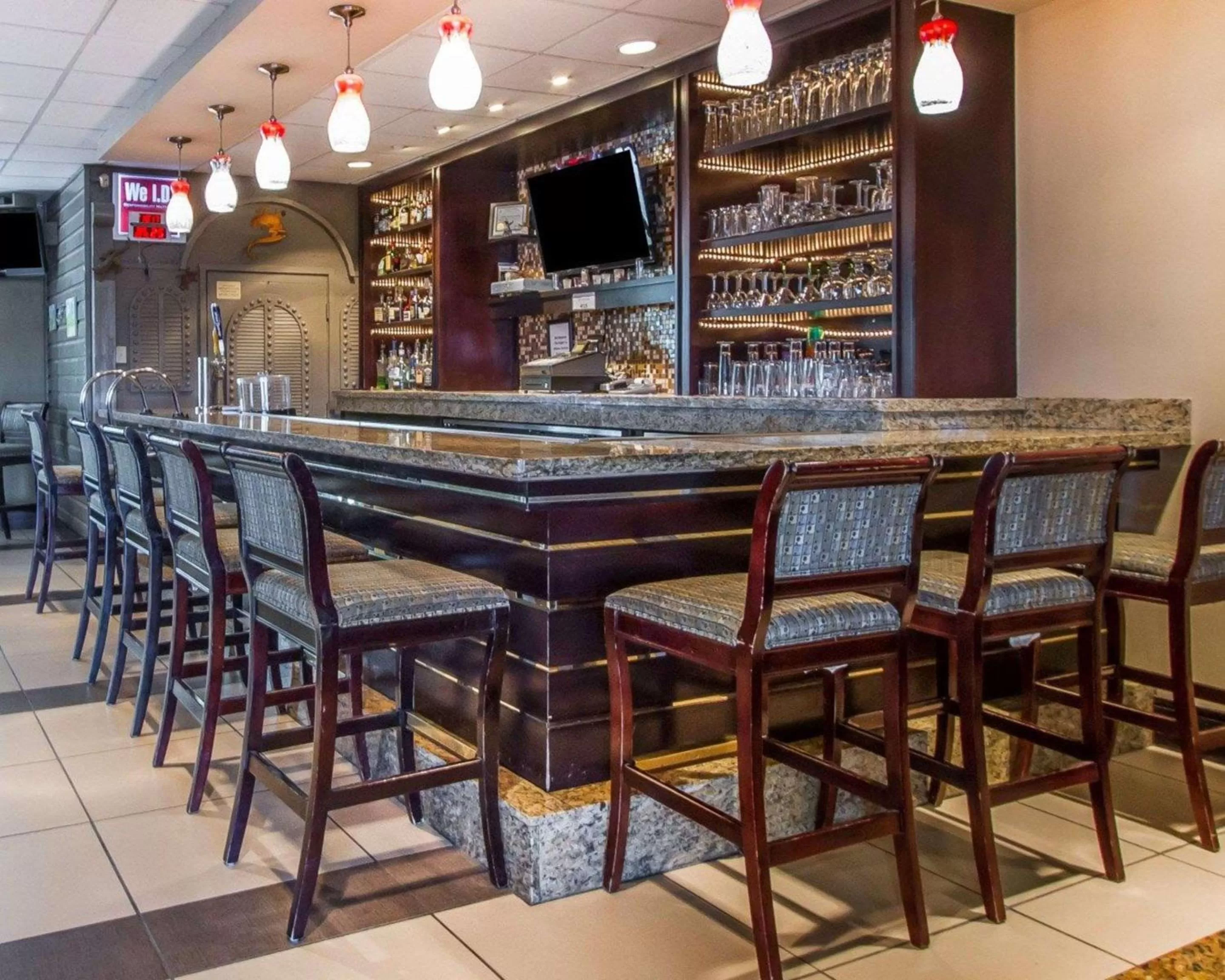 Restaurant/places to eat in Quality Inn Deming