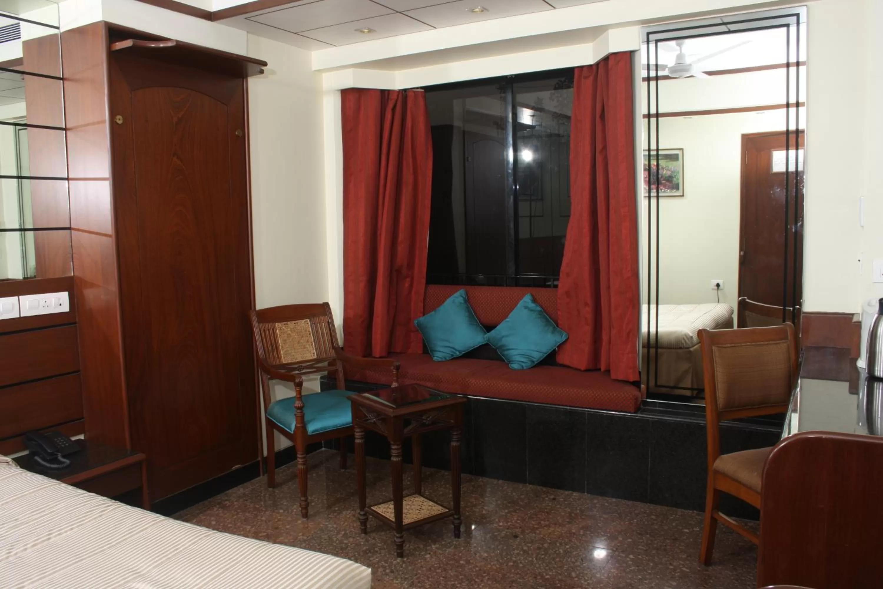 Bed in Hotel Karl Residency