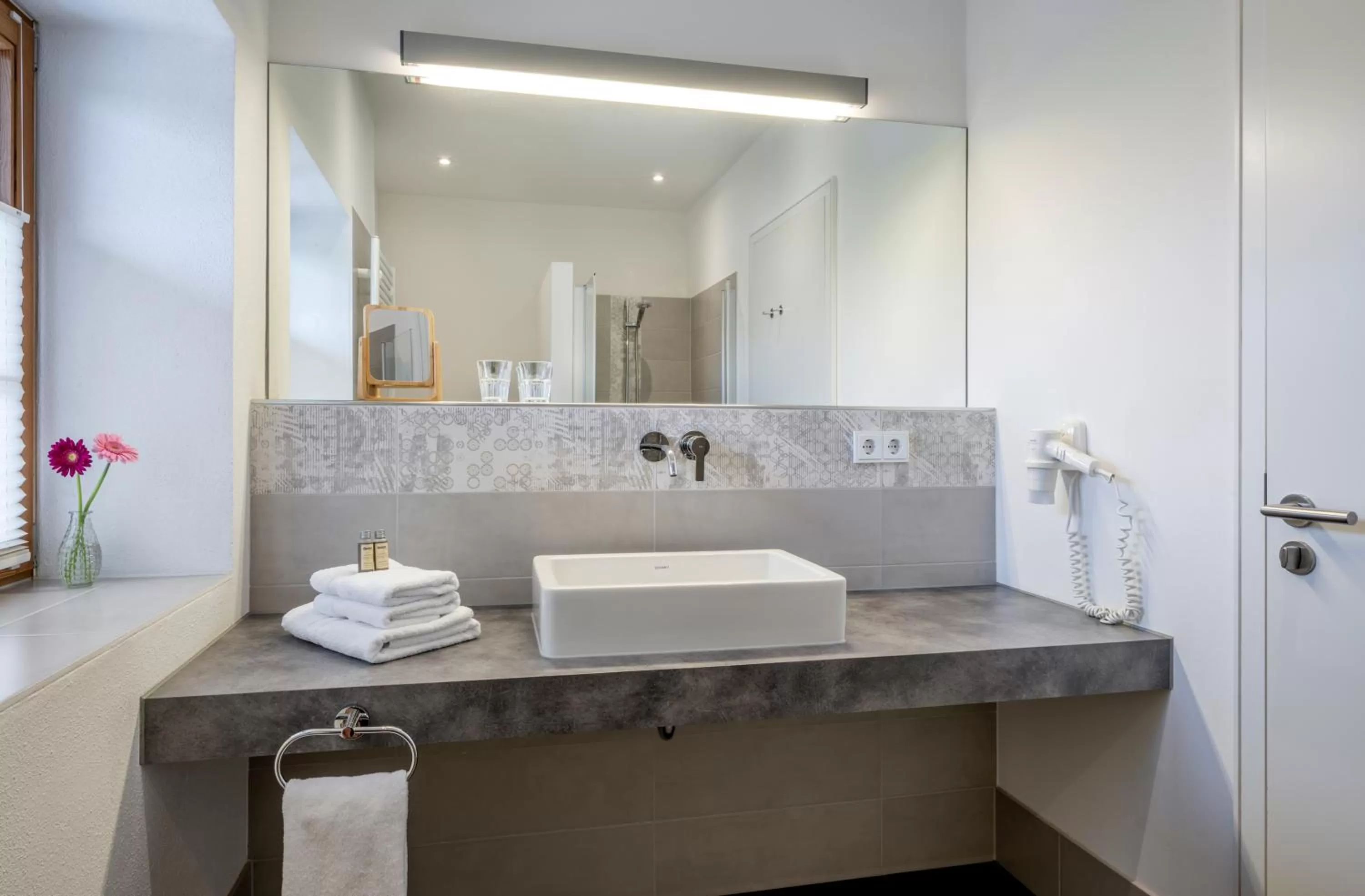 Shower in Gasthaus Unterwirt