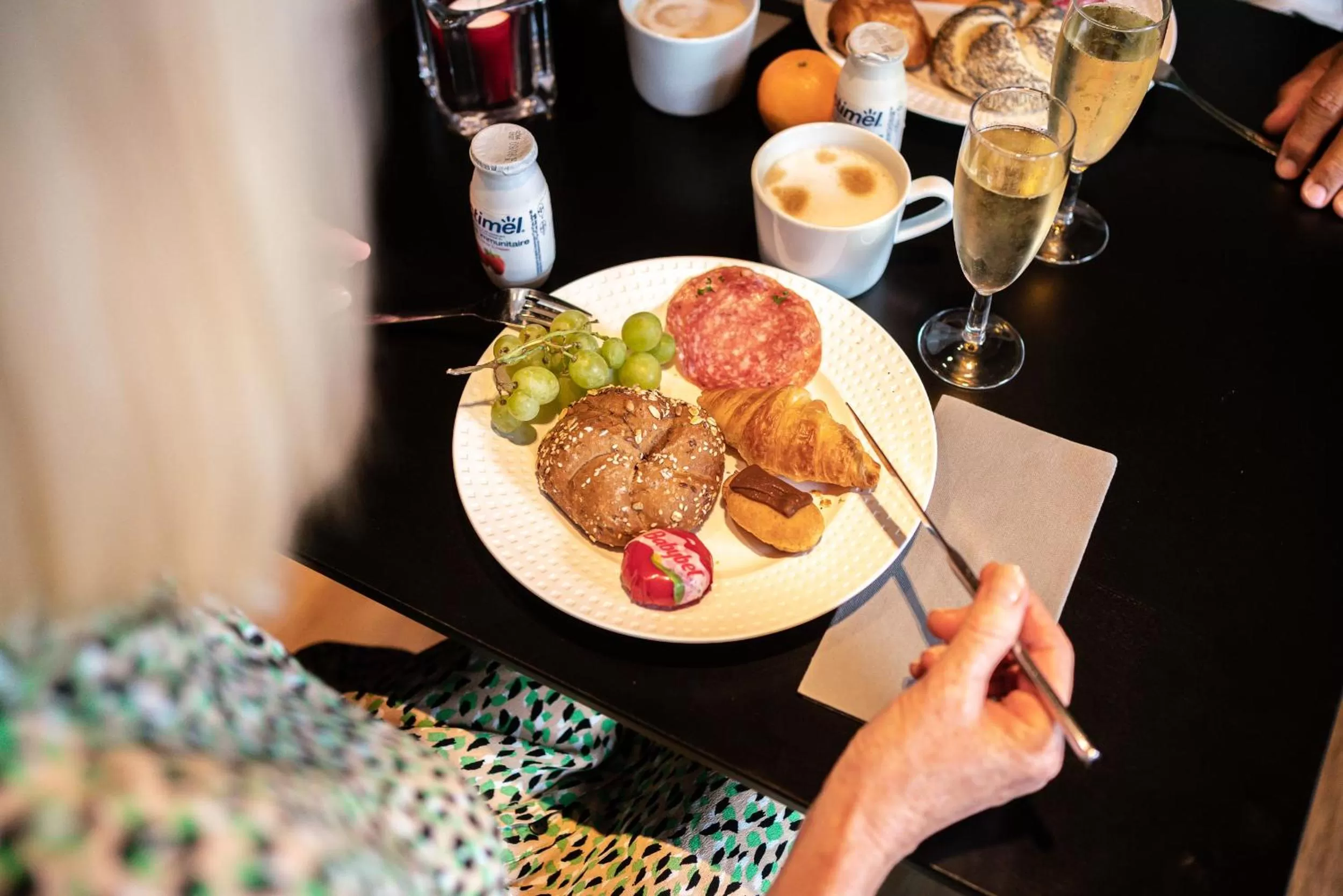 Food and drinks in Hotel Vé