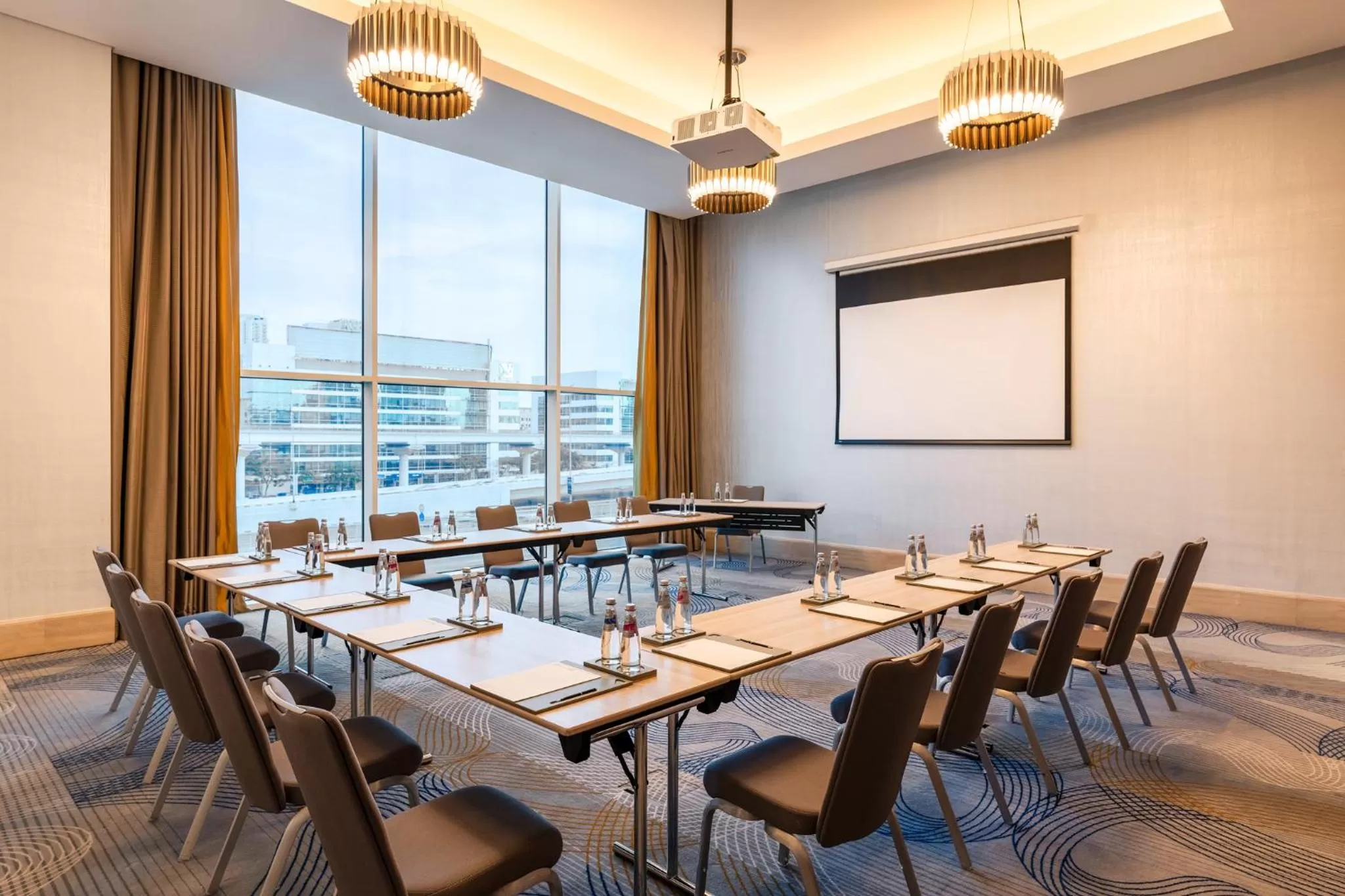 Meeting/conference room in Grand Plaza Mövenpick Media City