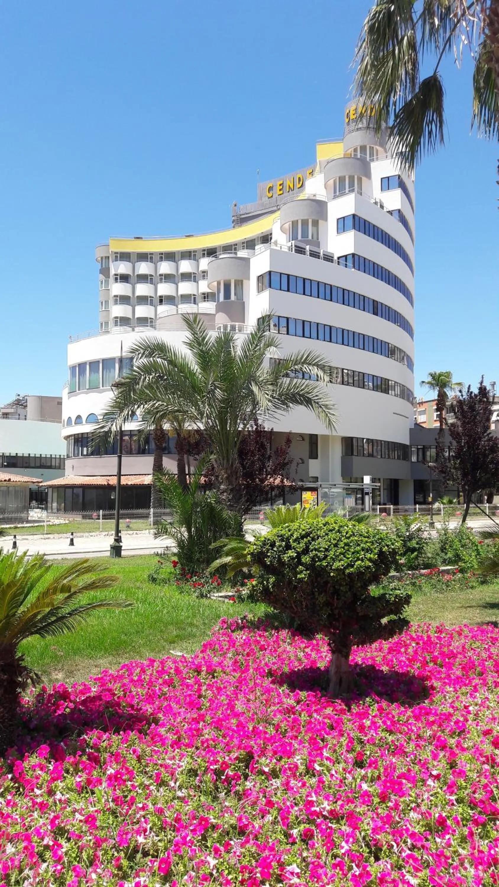 Property building in Cender Hotel