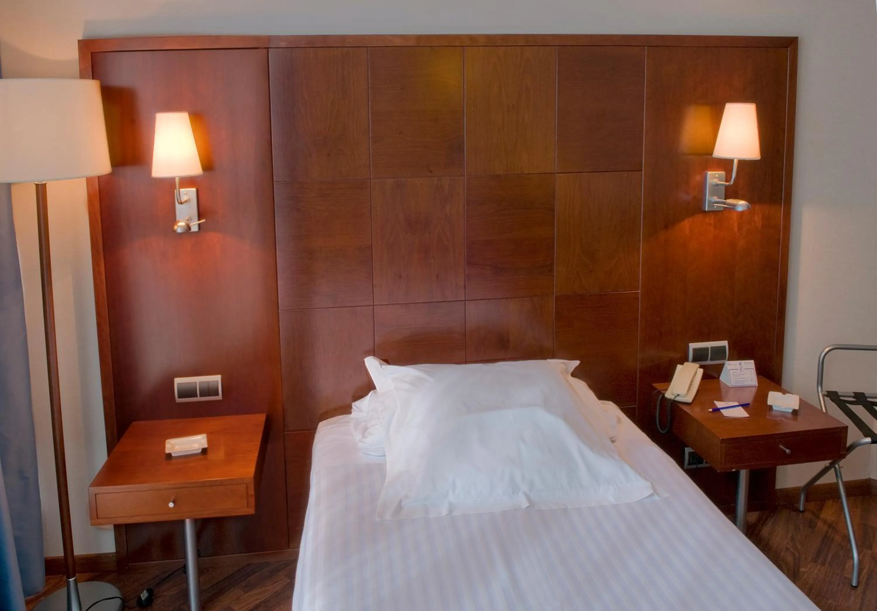 Bed in Best Western Hotel Mediterraneo