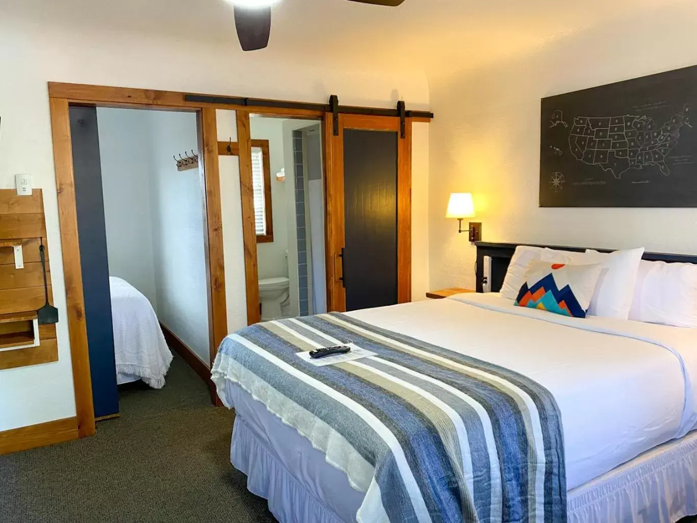 Double Room in Left Coast Lodge - Pet Friendly Double Room in Left Coast Lodge - Pet Friendly