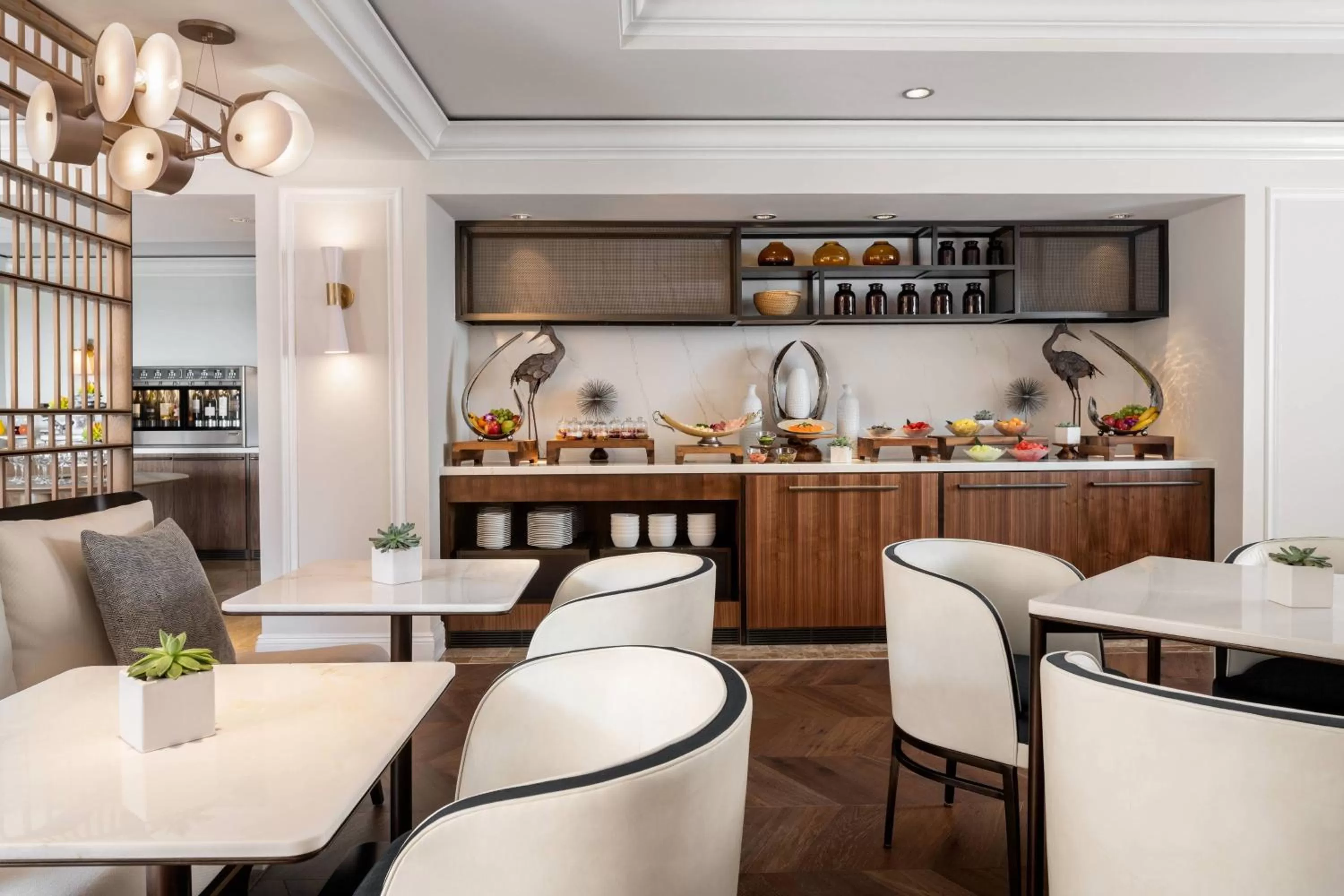 Lounge or bar in The Ritz-Carlton Orlando, Grande Lakes