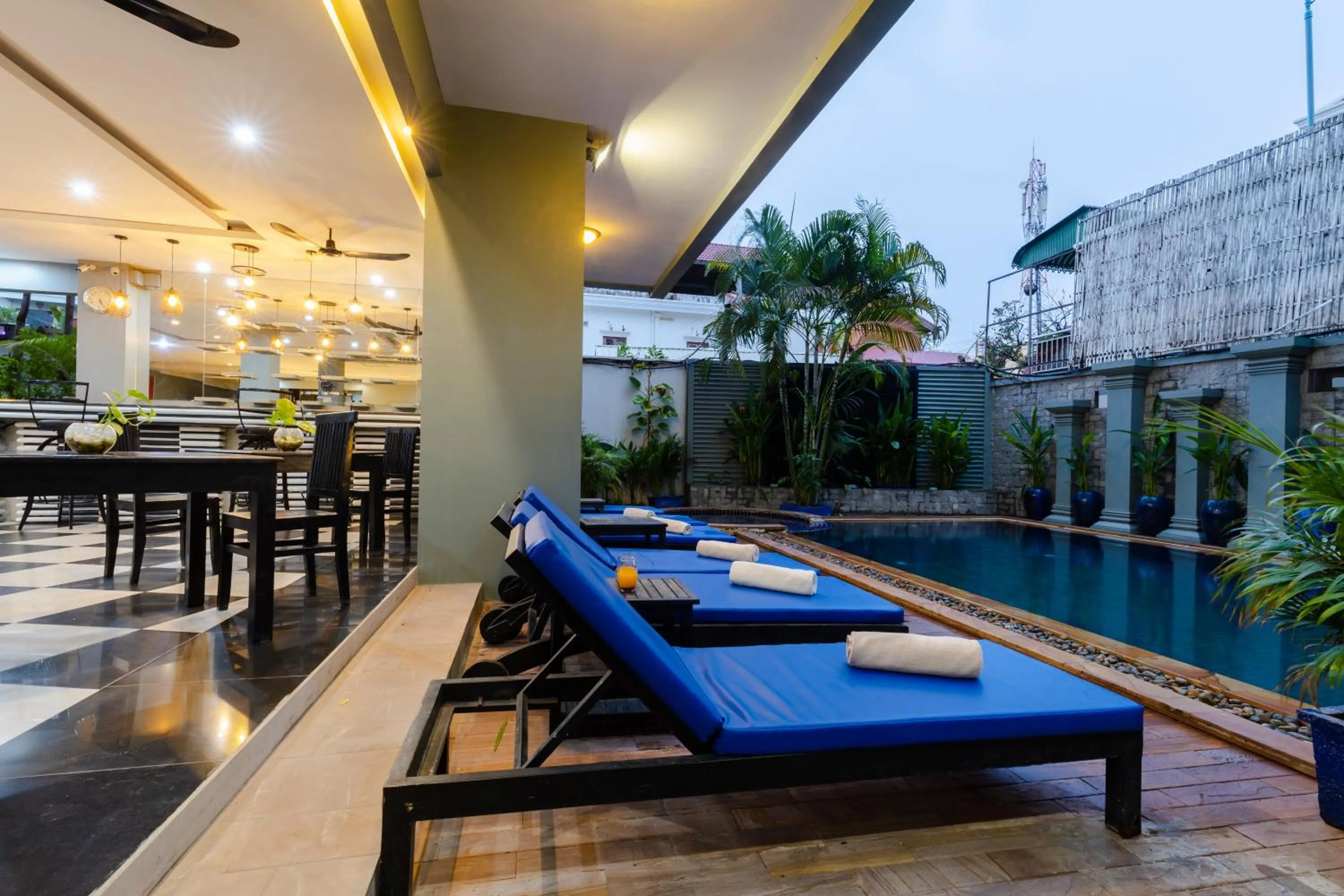 Swimming pool in Siem Reap Comforts Hostel