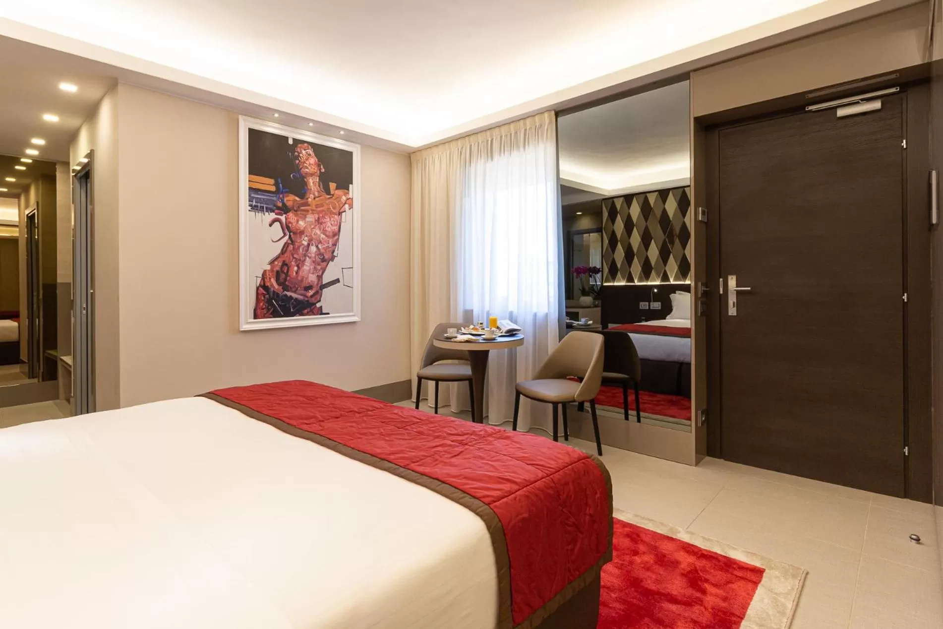 Photo of the whole room, Bed in Harry's Bar Trevi Hotel & Restaurant