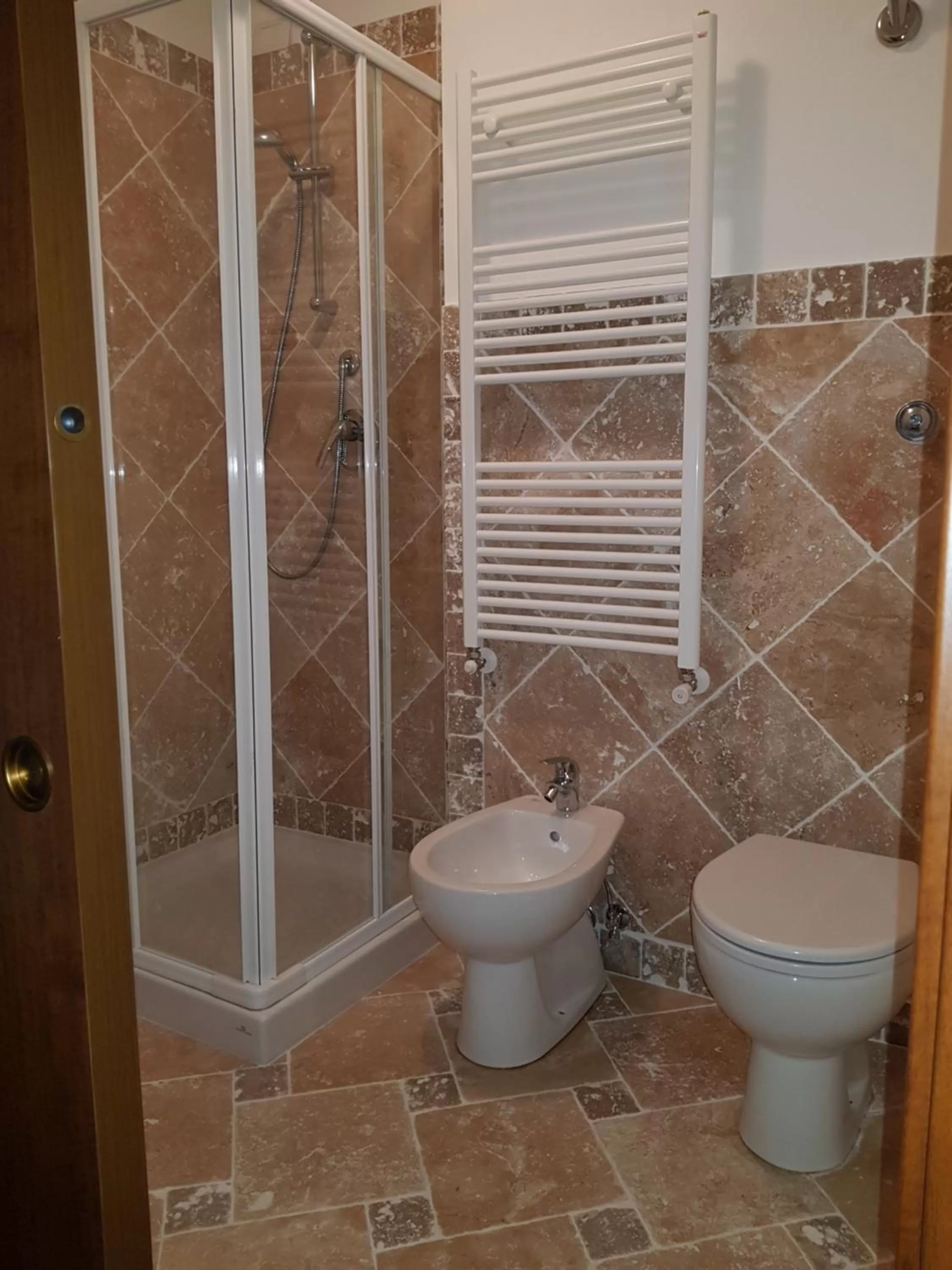 Dormi da me sul mare