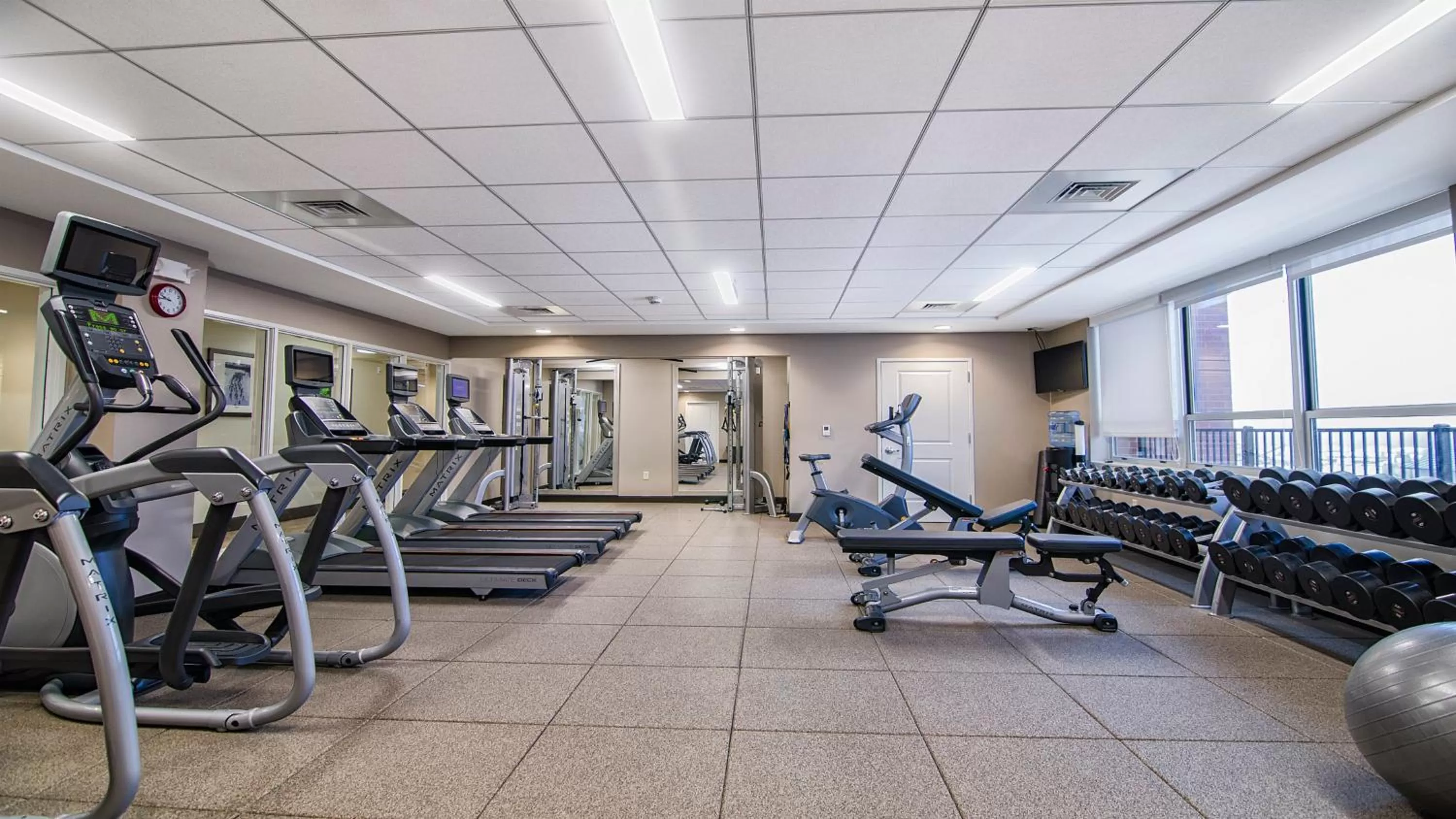 Spa and wellness centre/facilities in Staybridge Suites Marquette by IHG