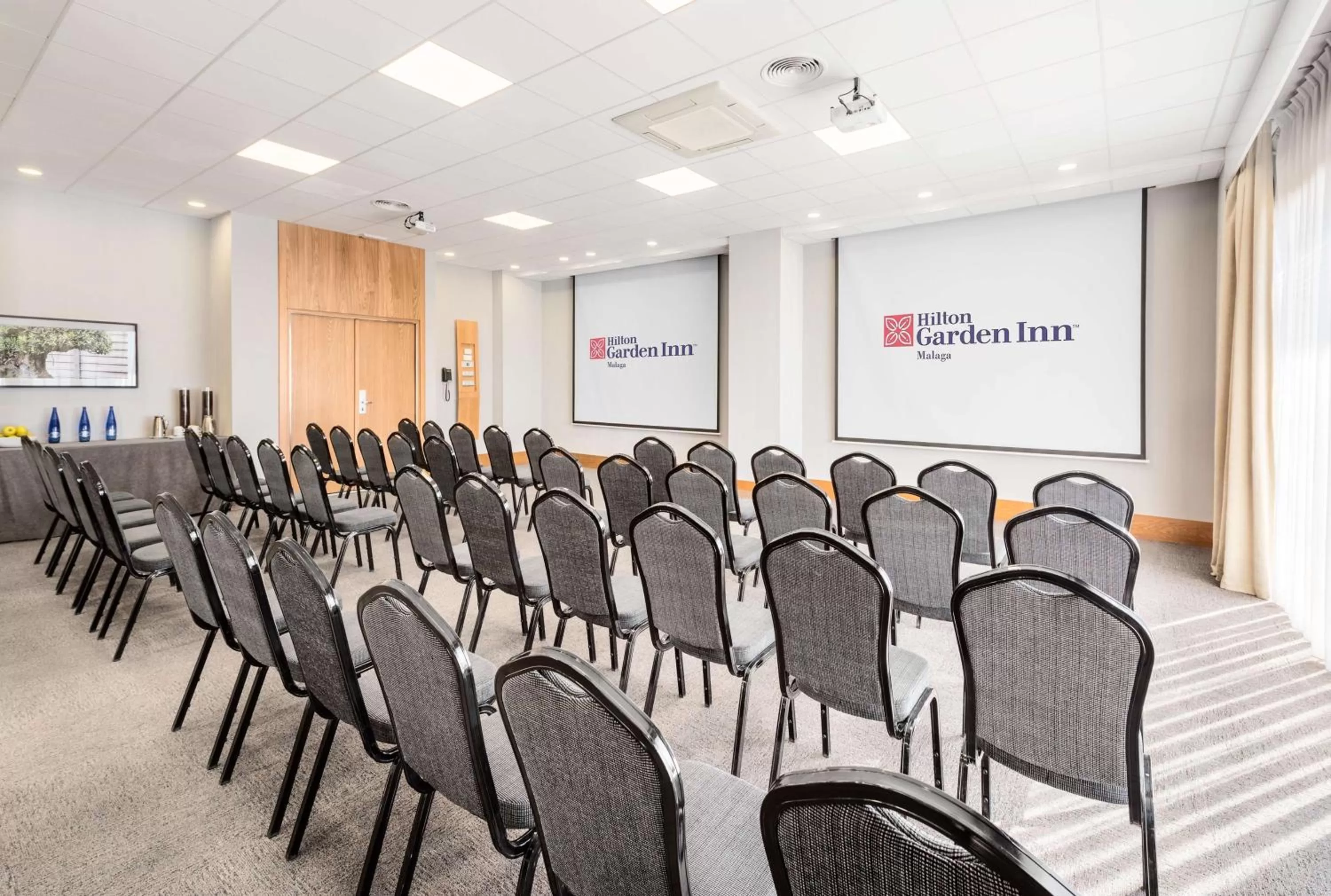 Meeting/conference room in Hilton Garden Inn Málaga
