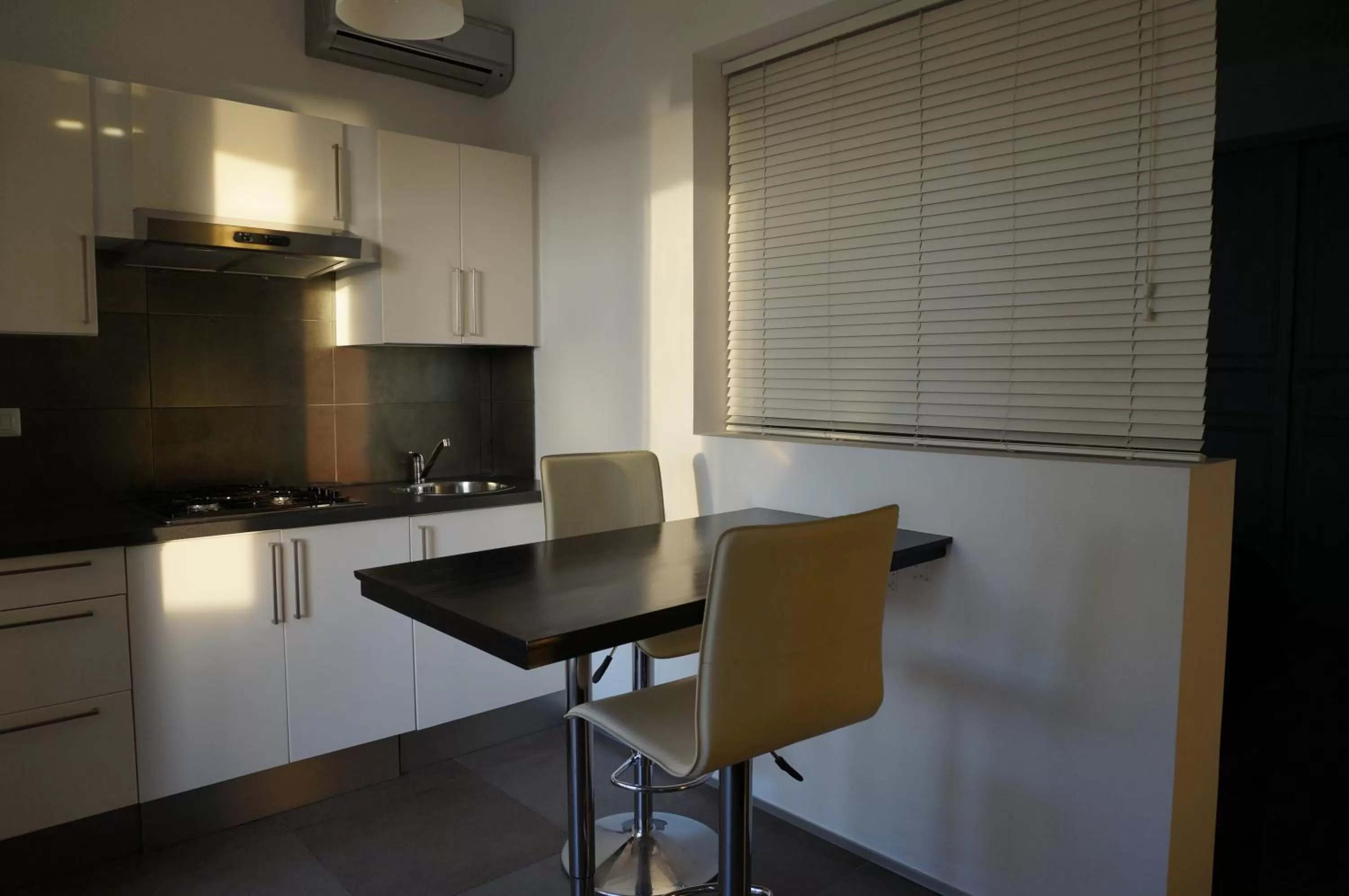 Kitchen or kitchenette, Kitchen/Kitchenette in Villino Erminia - Seaside Art b&b