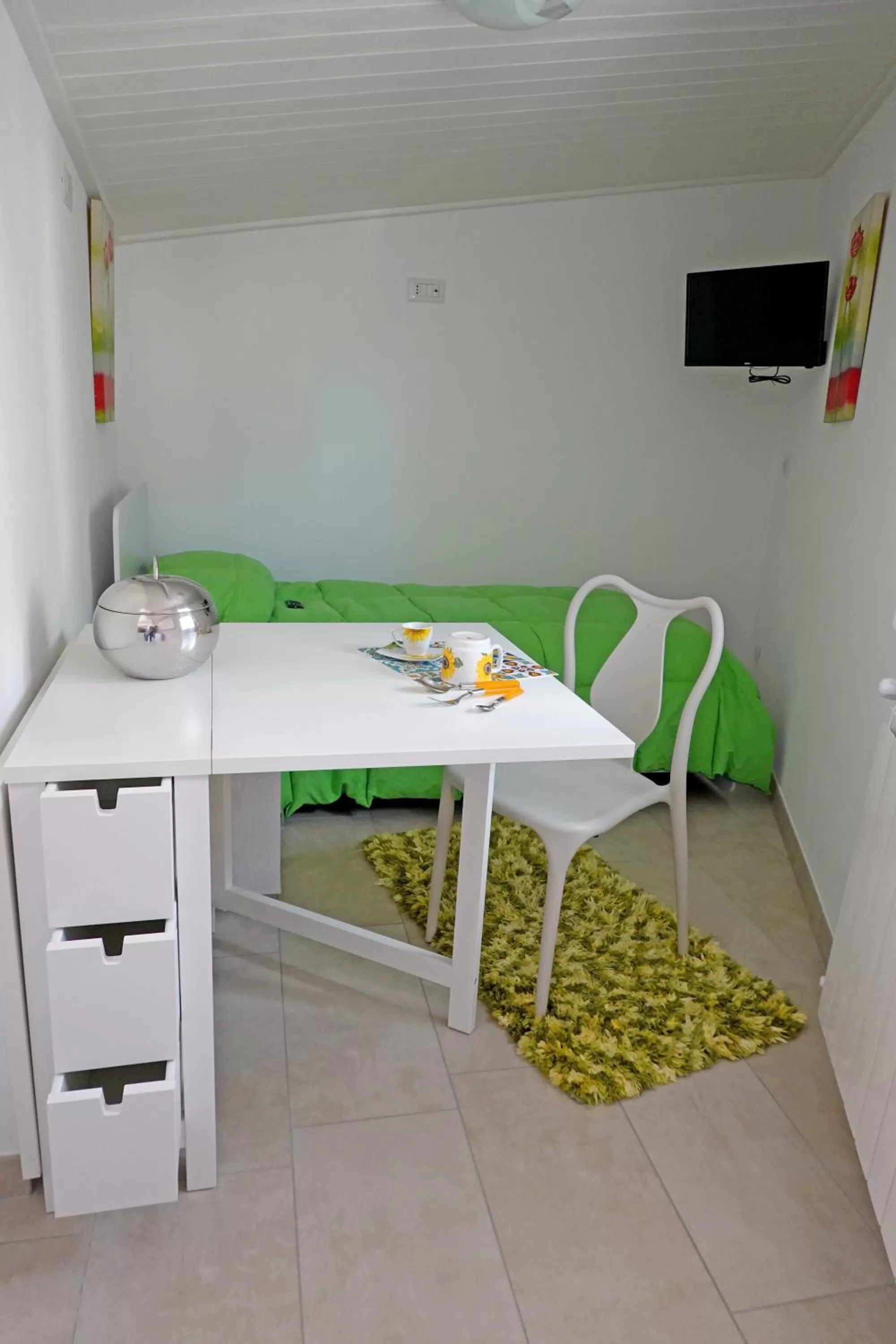 TV/Entertainment Center in Gli Zii di Sicilia