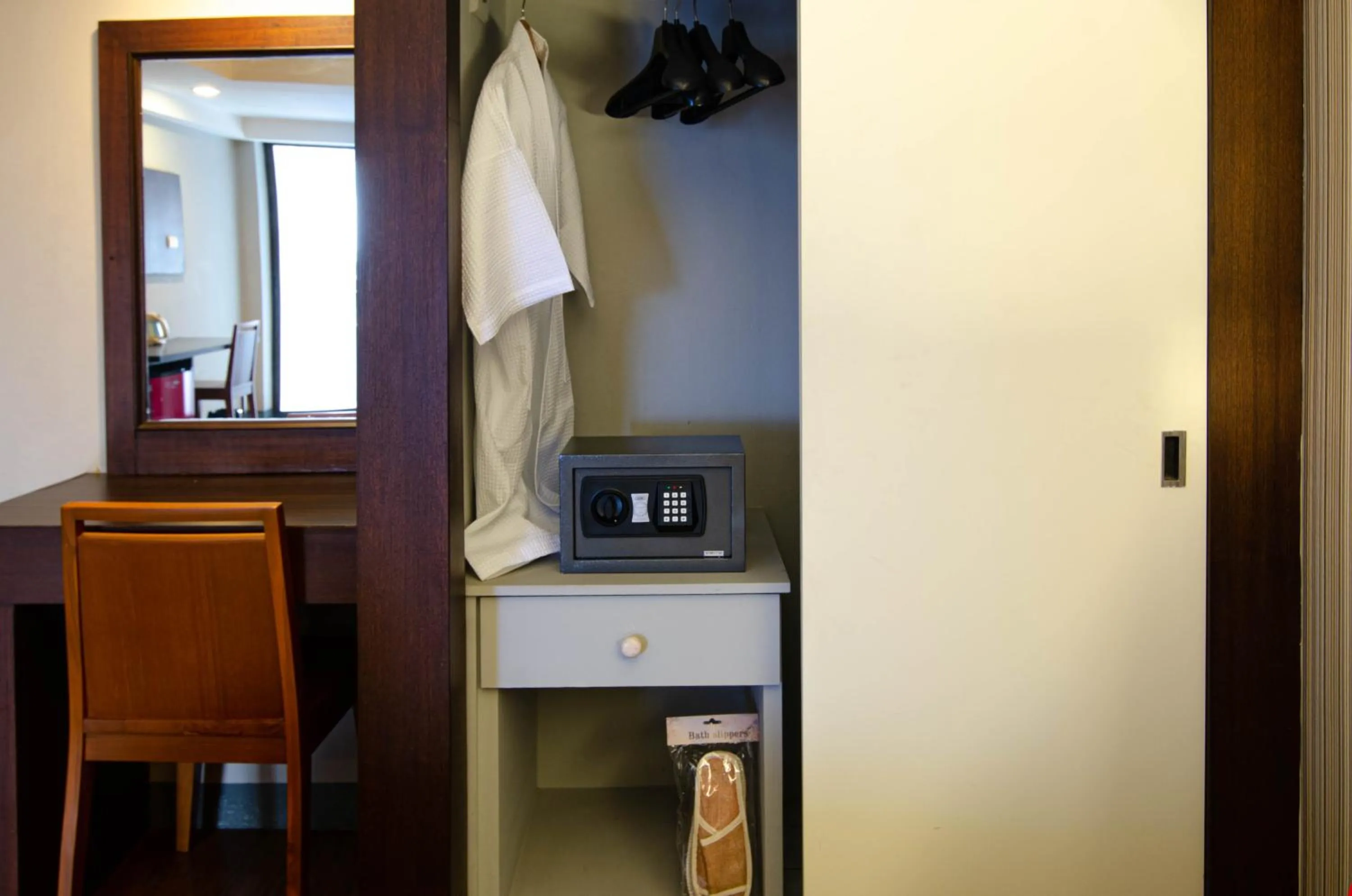 Area and facilities in Grand Tara Garden Thai Hotel