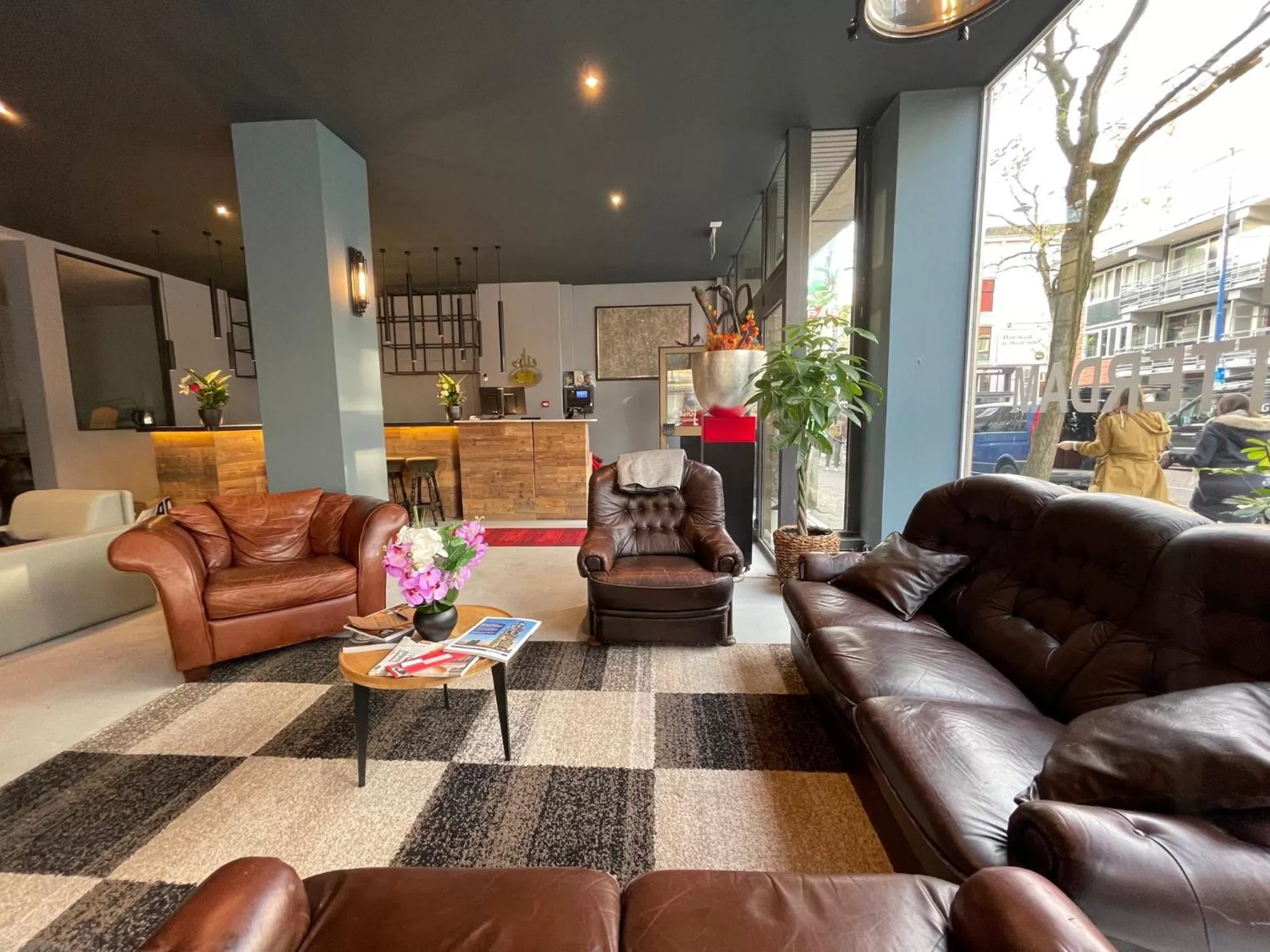 Lobby or reception in H3 Hotel Rotterdam City Center