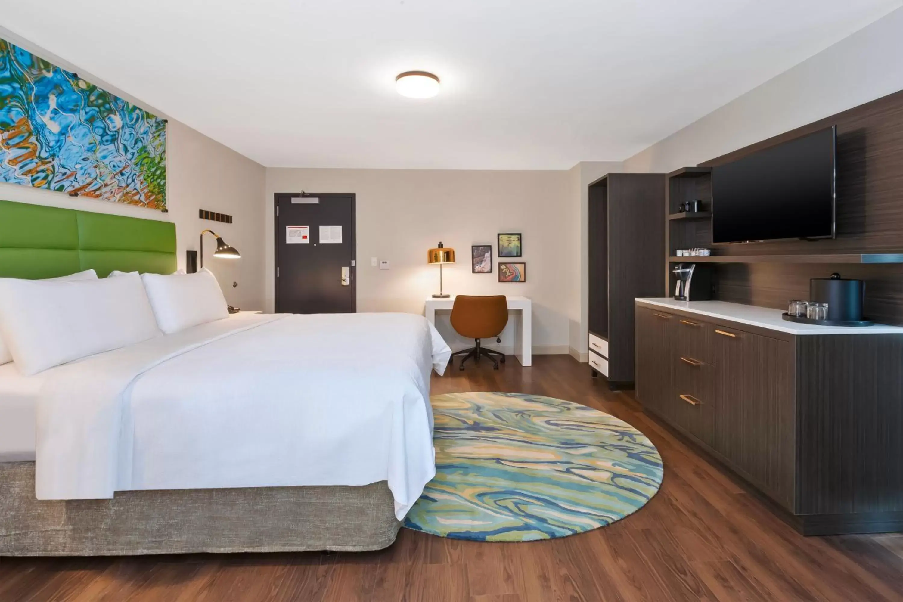 Deluxe King Room in Hotel Indigo Rochester - Mayo Clinic Area by IHG Deluxe King Room in Hotel Indigo Rochester - Mayo Clinic Area by IHG